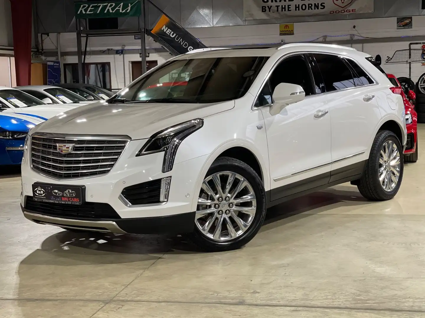 Cadillac XT5 PLATINUM AWD+AHK+HUD+SHZ+NAVI+360°+GARANTIE Blanc - 1