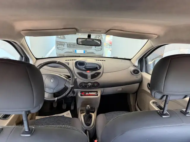 Renault Twingo view 10