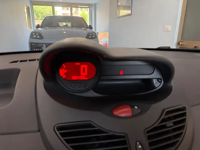 Renault Twingo view 6