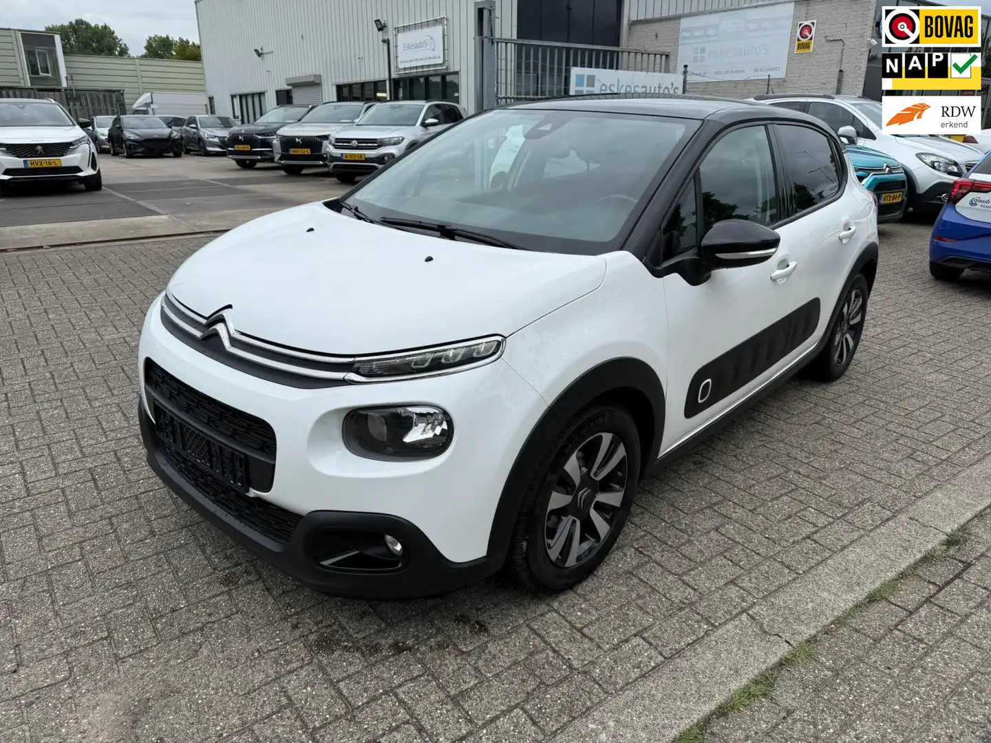 Citroen C3 1.2 PureTech S&S Feel Panodak, Navi, Nette auto Bianco - 1
