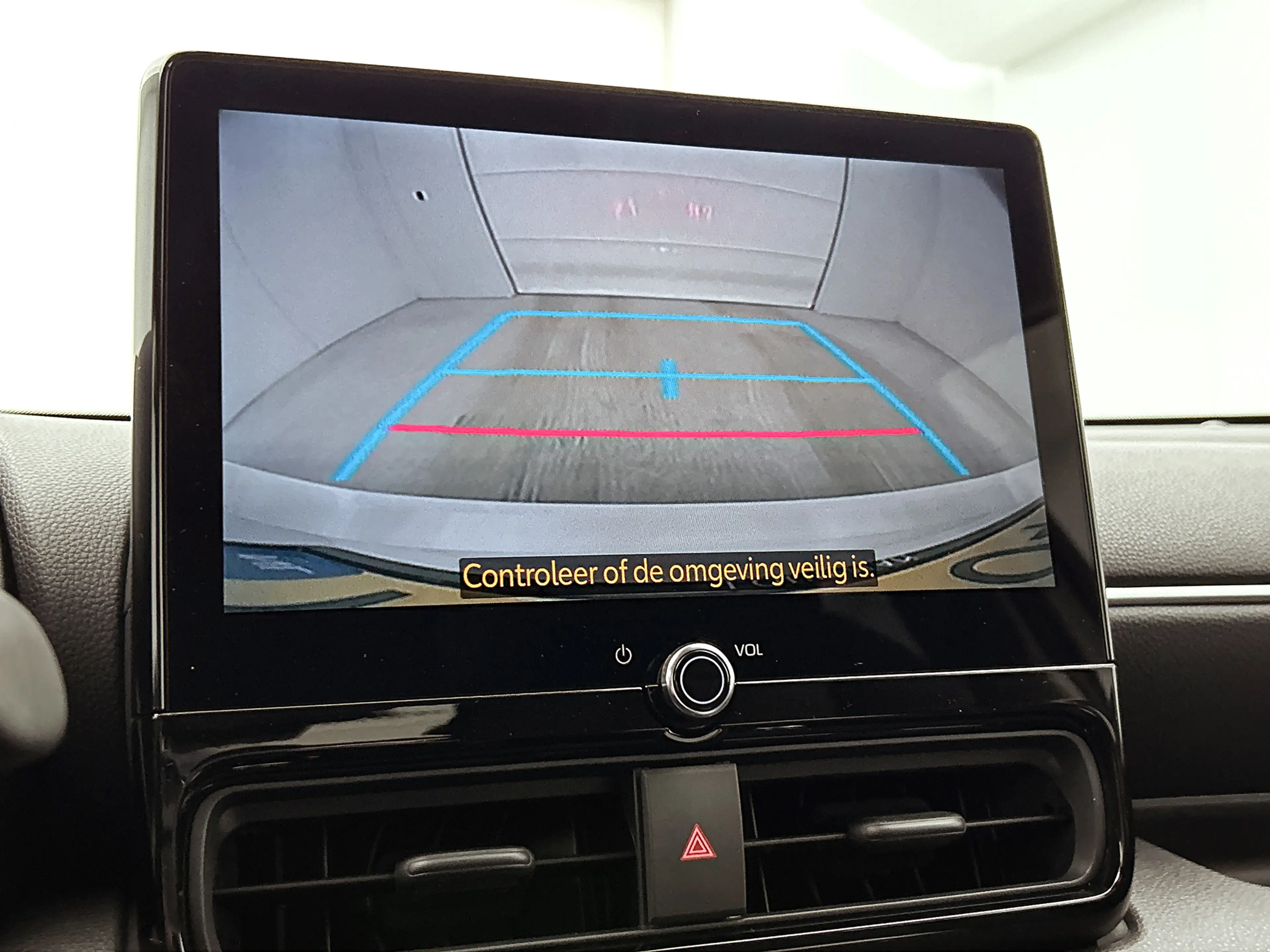 Toyota Yaris 1.5 Hybrid 115 Dynamic 3600,- voordeel!| Carplay | — photo 8