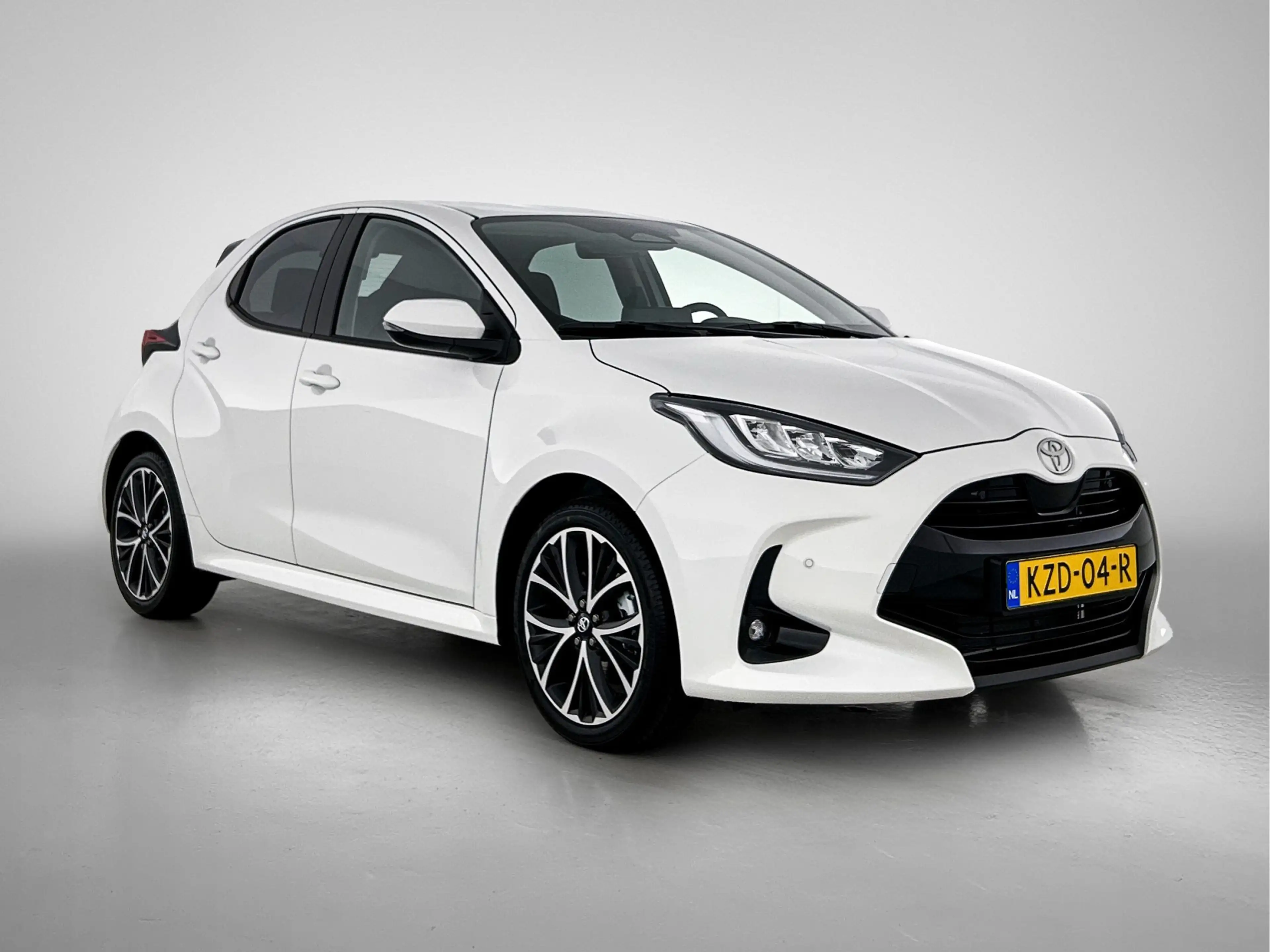 Toyota Yaris 1.5 Hybrid 115 Dynamic 3600,- voordeel!| Carplay | — photo 13