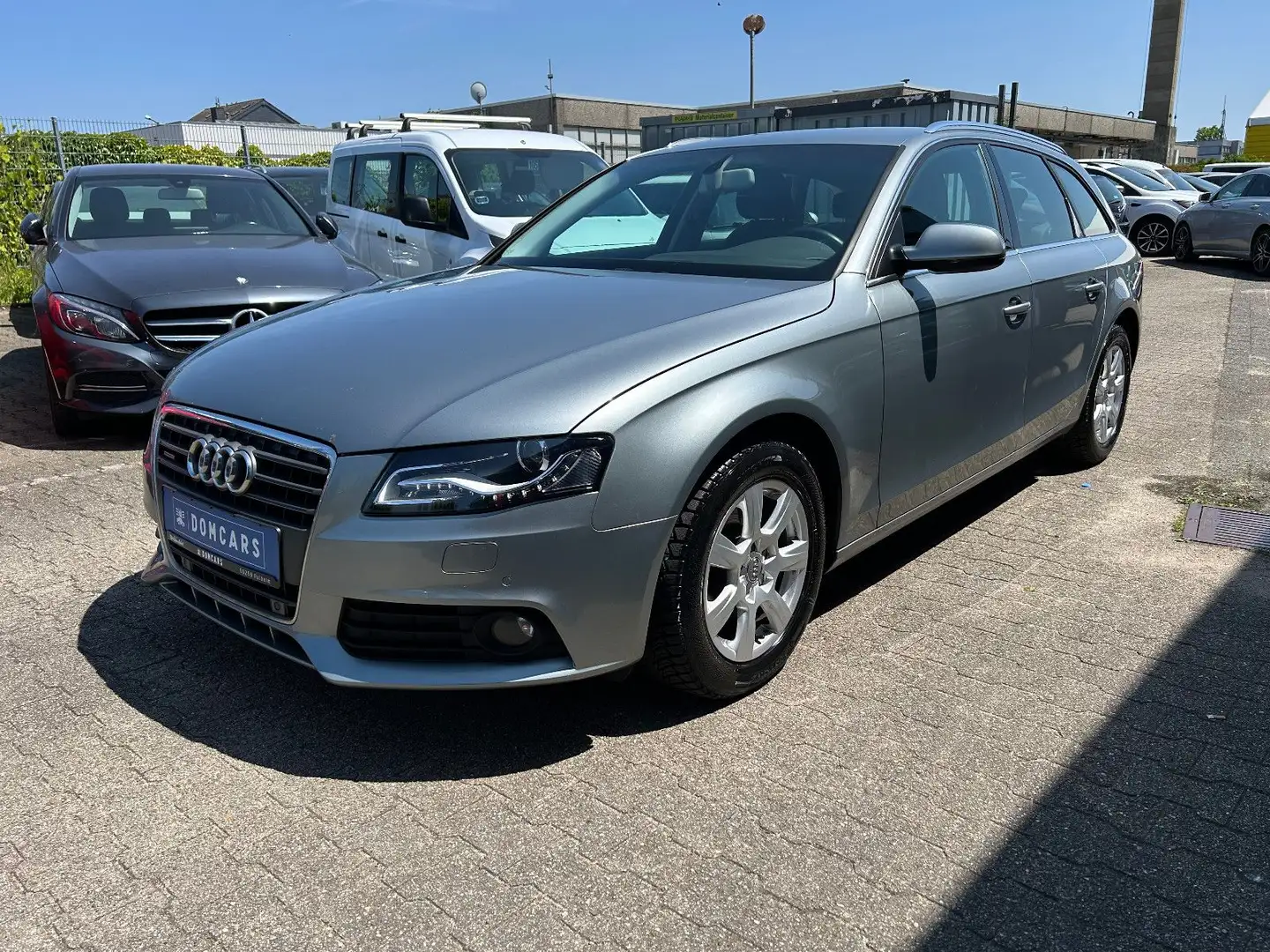 Audi A4 Avant Ambiente quattro/NAVI/BI-XENON/ALU/ Grau - 2