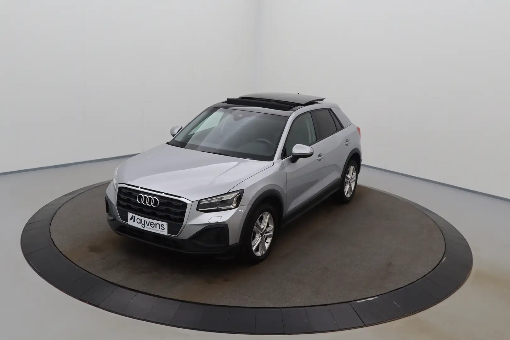Audi Q2 30 TDi Platinum LEDER/CUIR Matrix LED GPS PDC CAM Argent - 1
