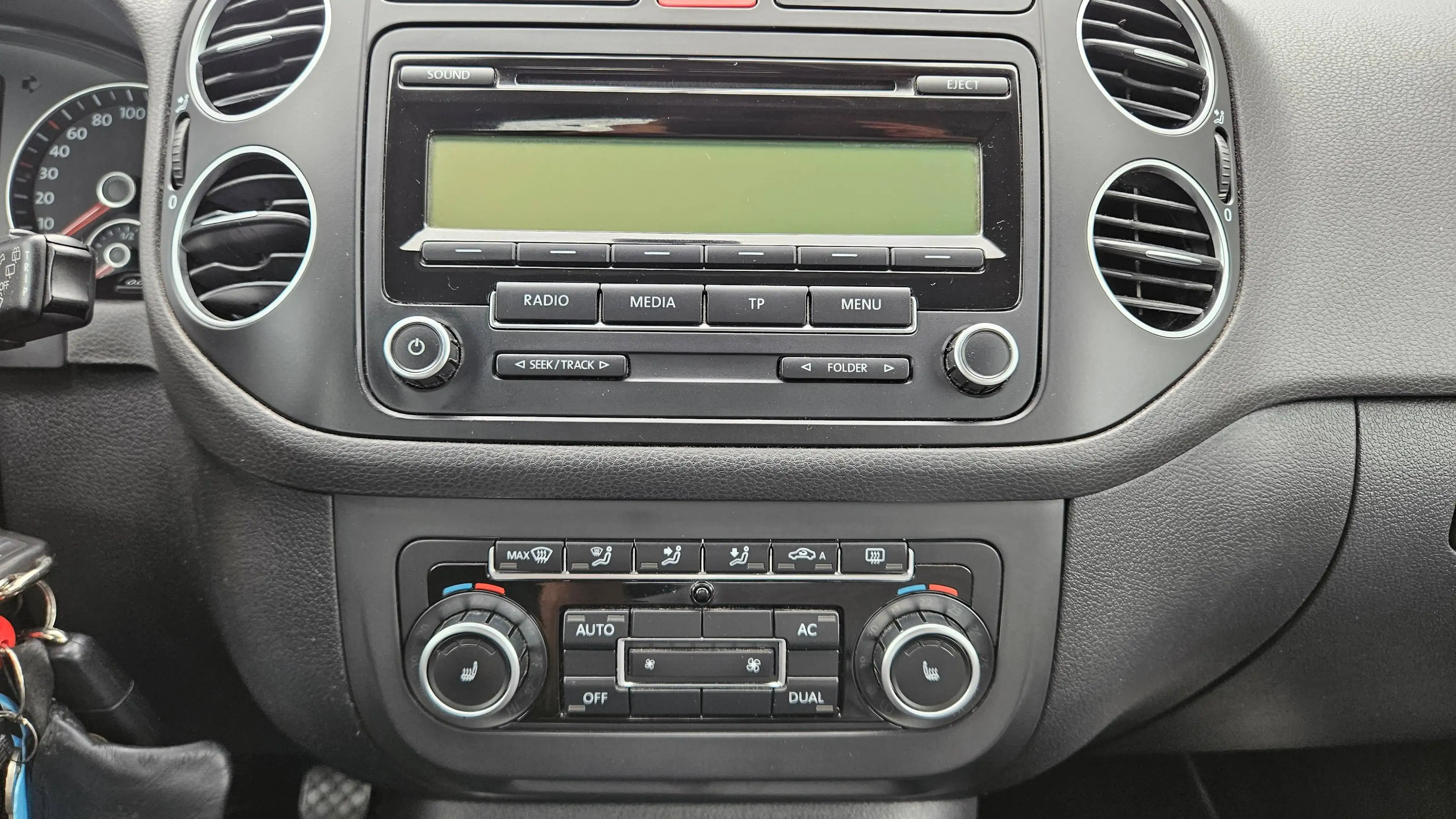 Volkswagen Golf Plus Golf VI Plus 1.4 TSI Highline ALLWETTERREIFEN TÜV&AU INSP. NEU — photo 13