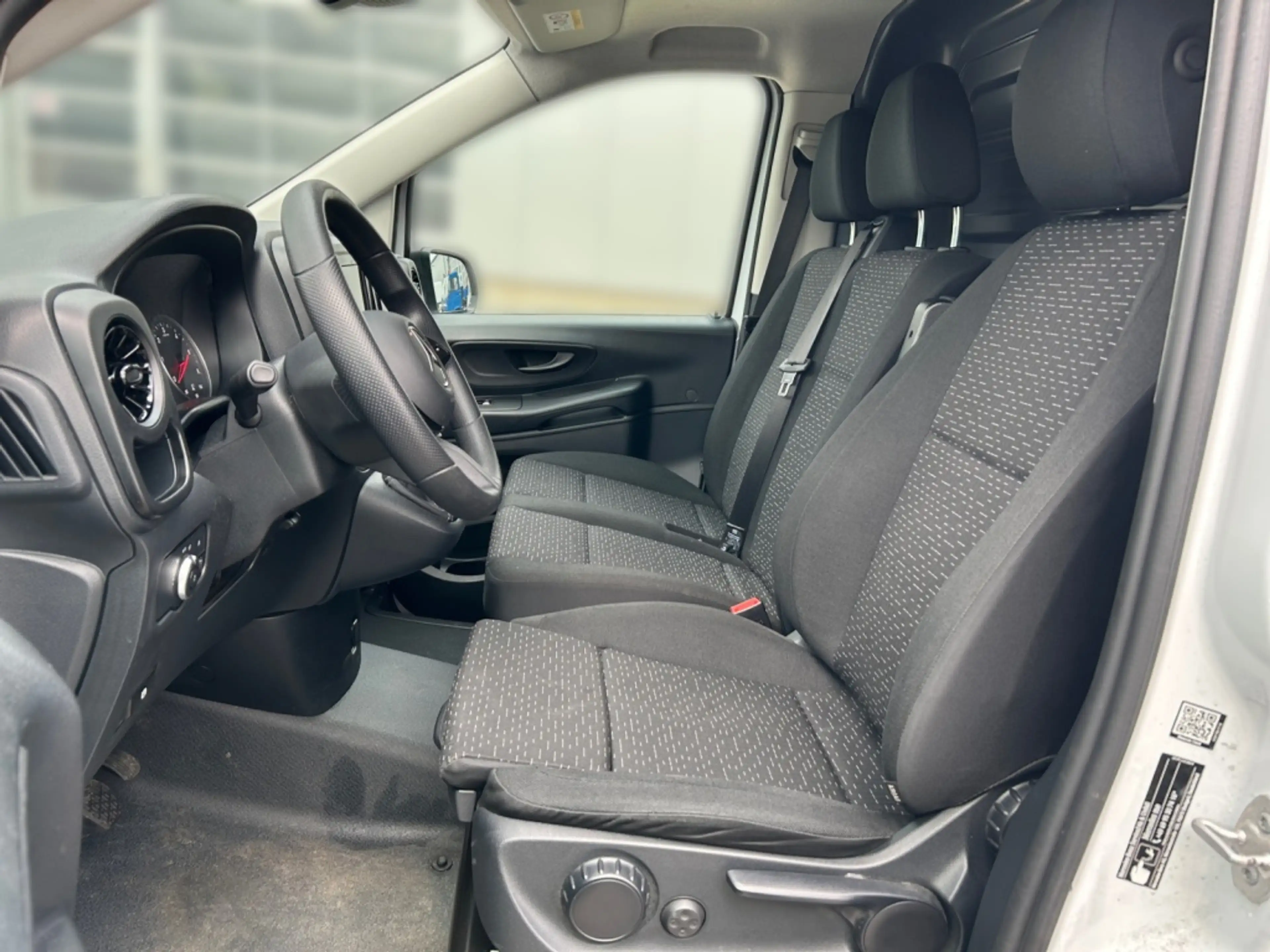 Mercedes-Benz Vito 116 CDI Kasten Extralang MBUX*KAM*KLIMA*AHK — photo 6
