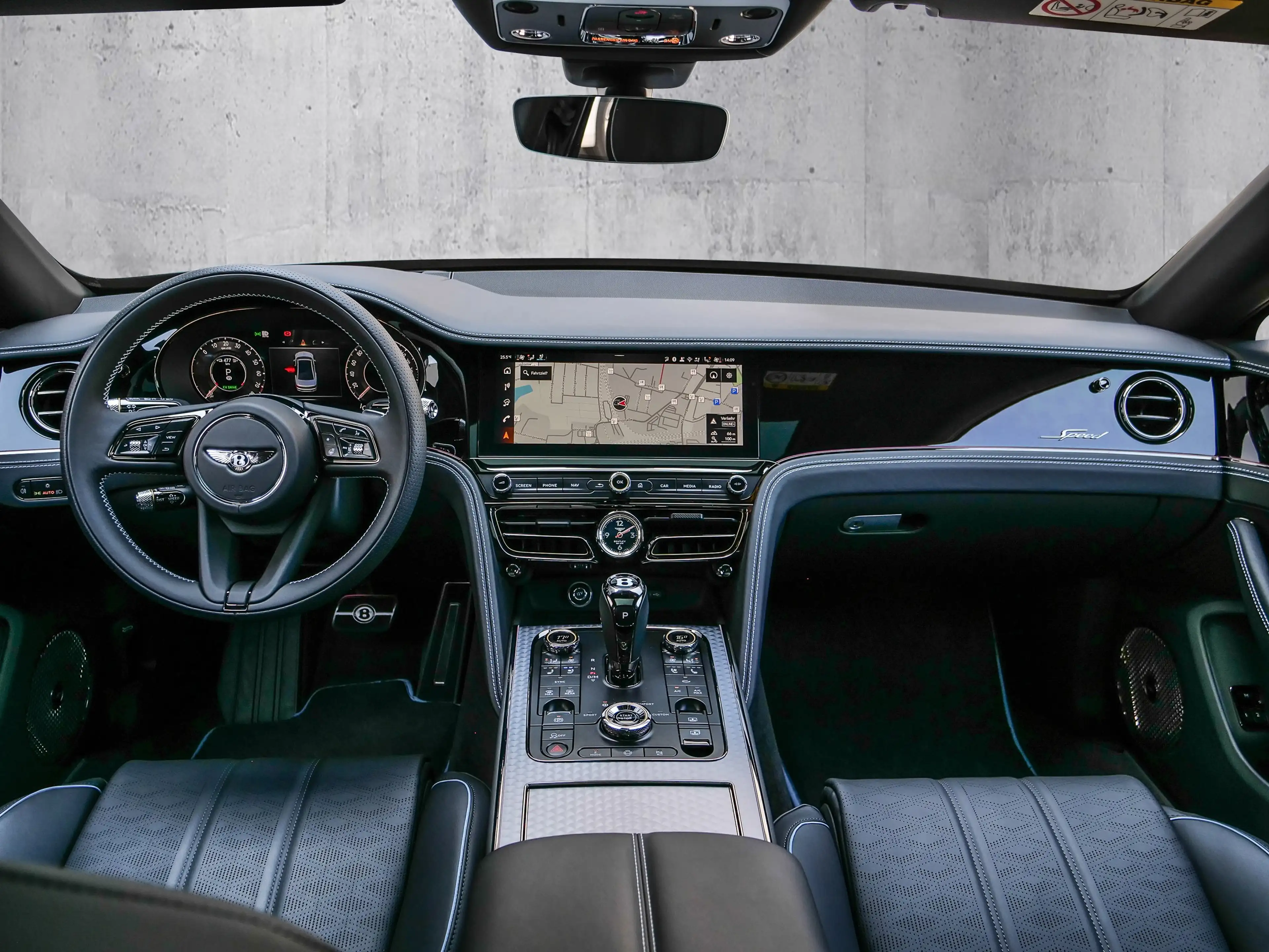 Bentley Flying Spur Speed Rear Entertainment, Dark Chrome — photo 7