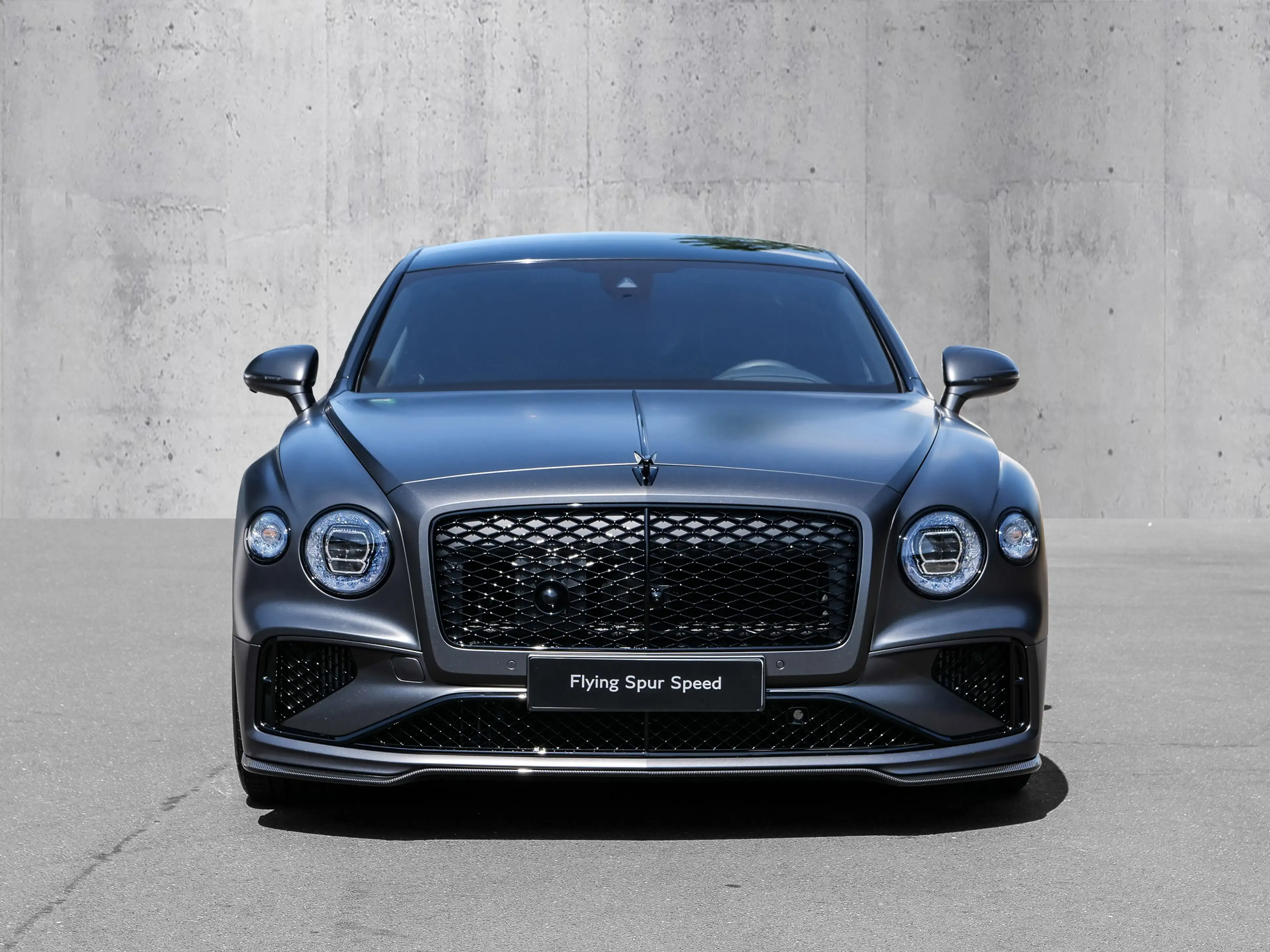 Bentley Flying Spur Speed Rear Entertainment, Dark Chrome — photo 5
