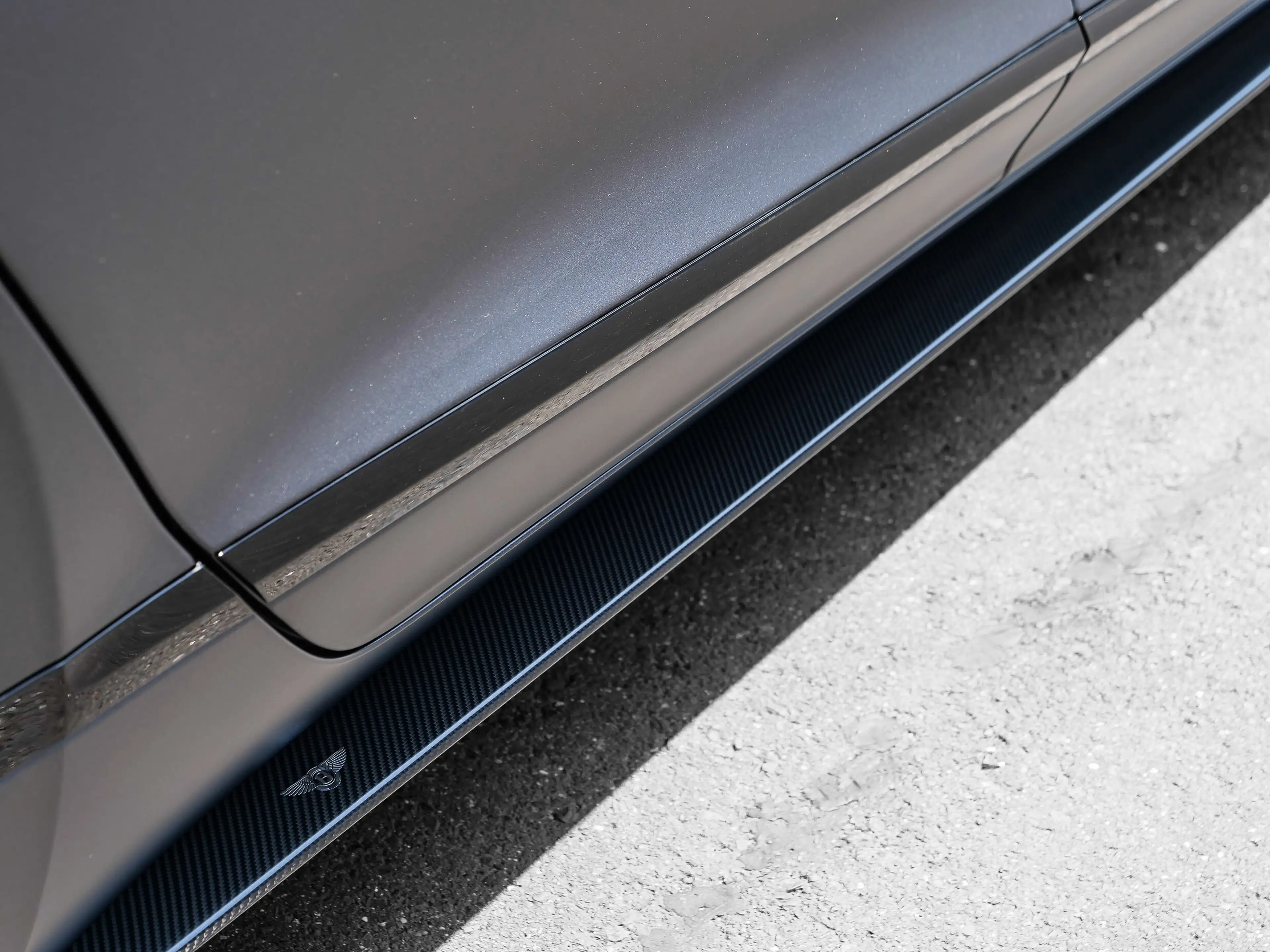 Bentley Flying Spur Speed Rear Entertainment, Dark Chrome — photo 13