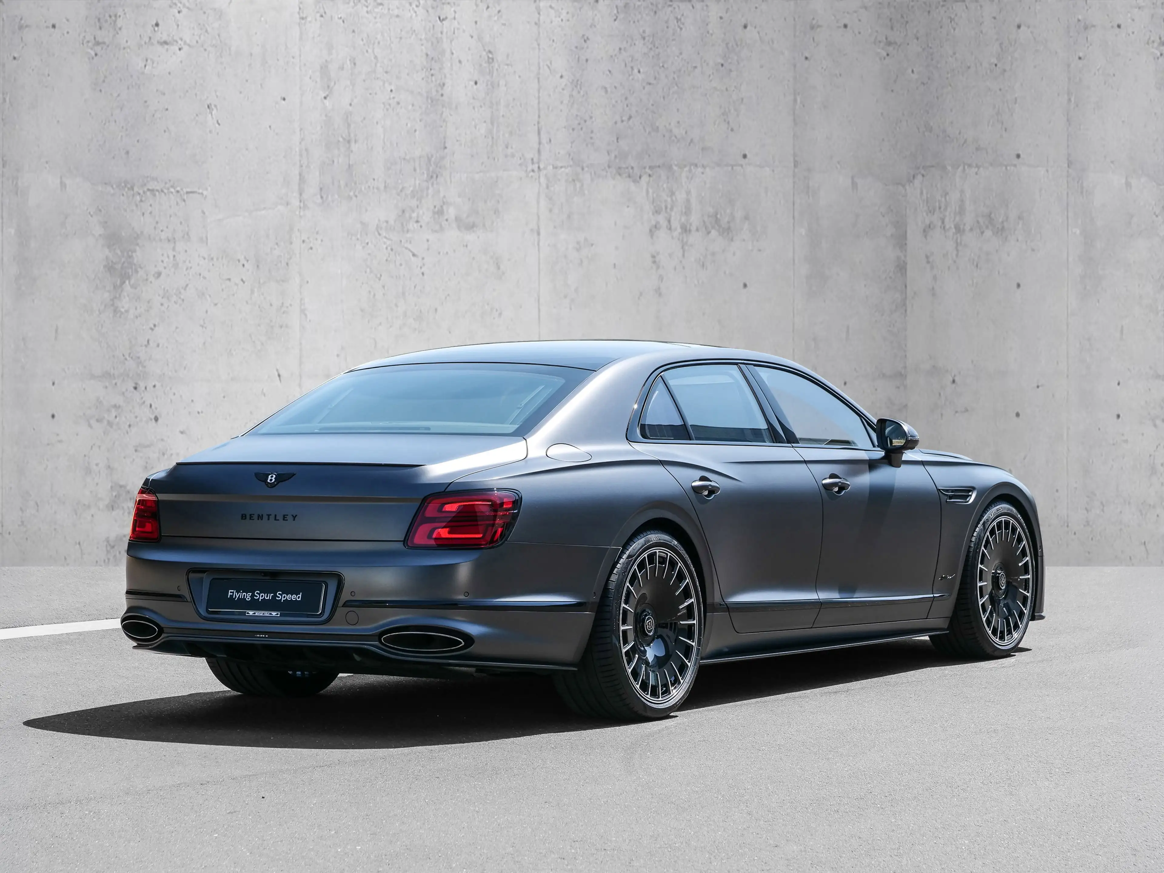 Bentley Flying Spur Speed Rear Entertainment, Dark Chrome — photo 3