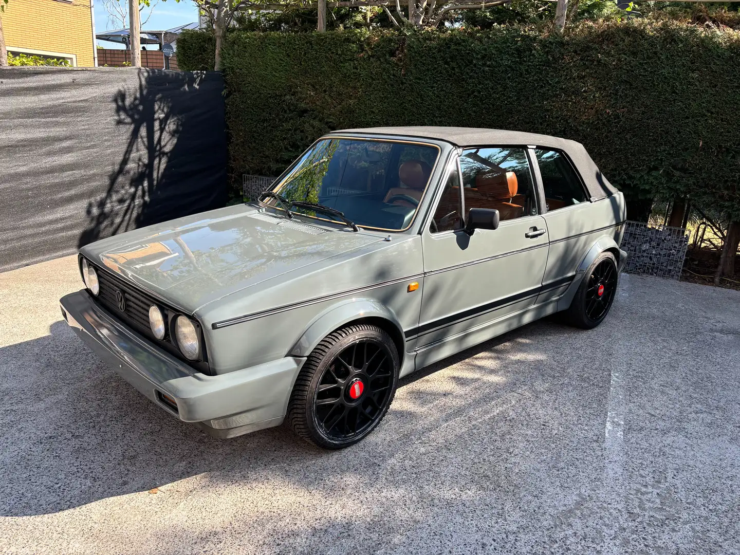 Volkswagen Golf Cabriolet Quartet Gris - 1
