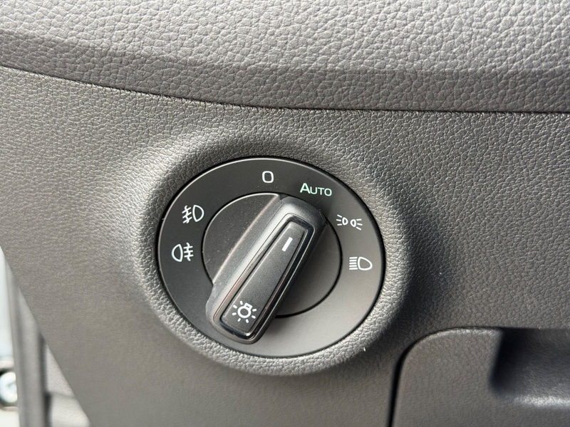 Skoda Kodiaq 2.0 TDI DSG ACC AHK NAVI PANO LED MATRIX — photo 11