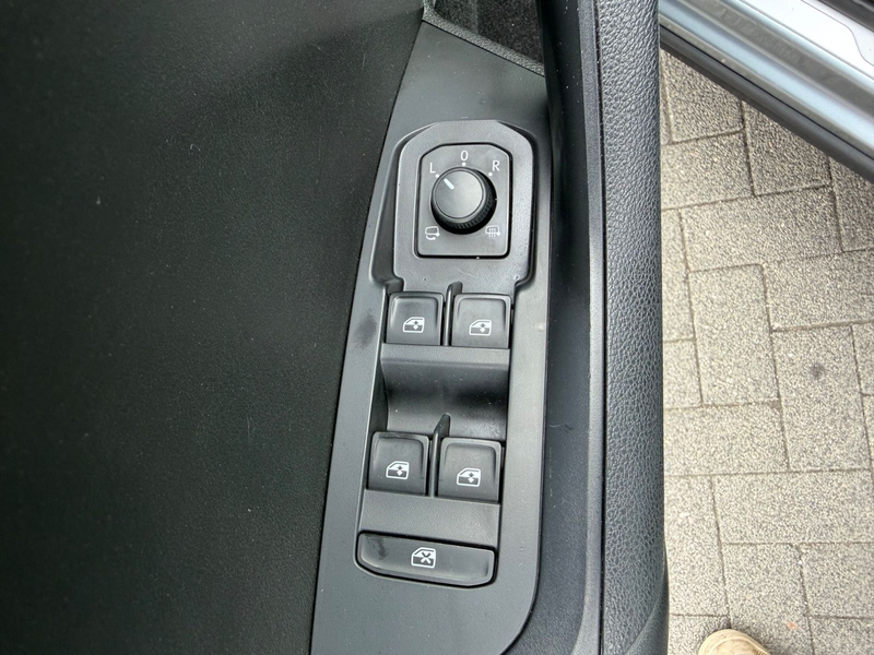Skoda Kodiaq 2.0 TDI DSG ACC AHK NAVI PANO LED MATRIX — photo 12