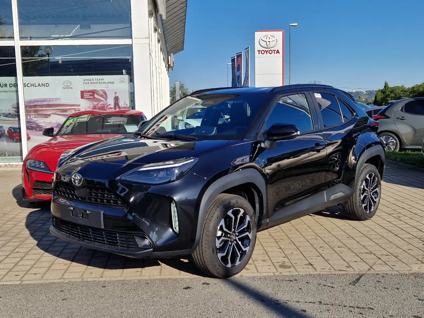 Toyota Yaris Cross 1,5 VVT-iE Hybrid Teamplayer Kamera Noir - 2