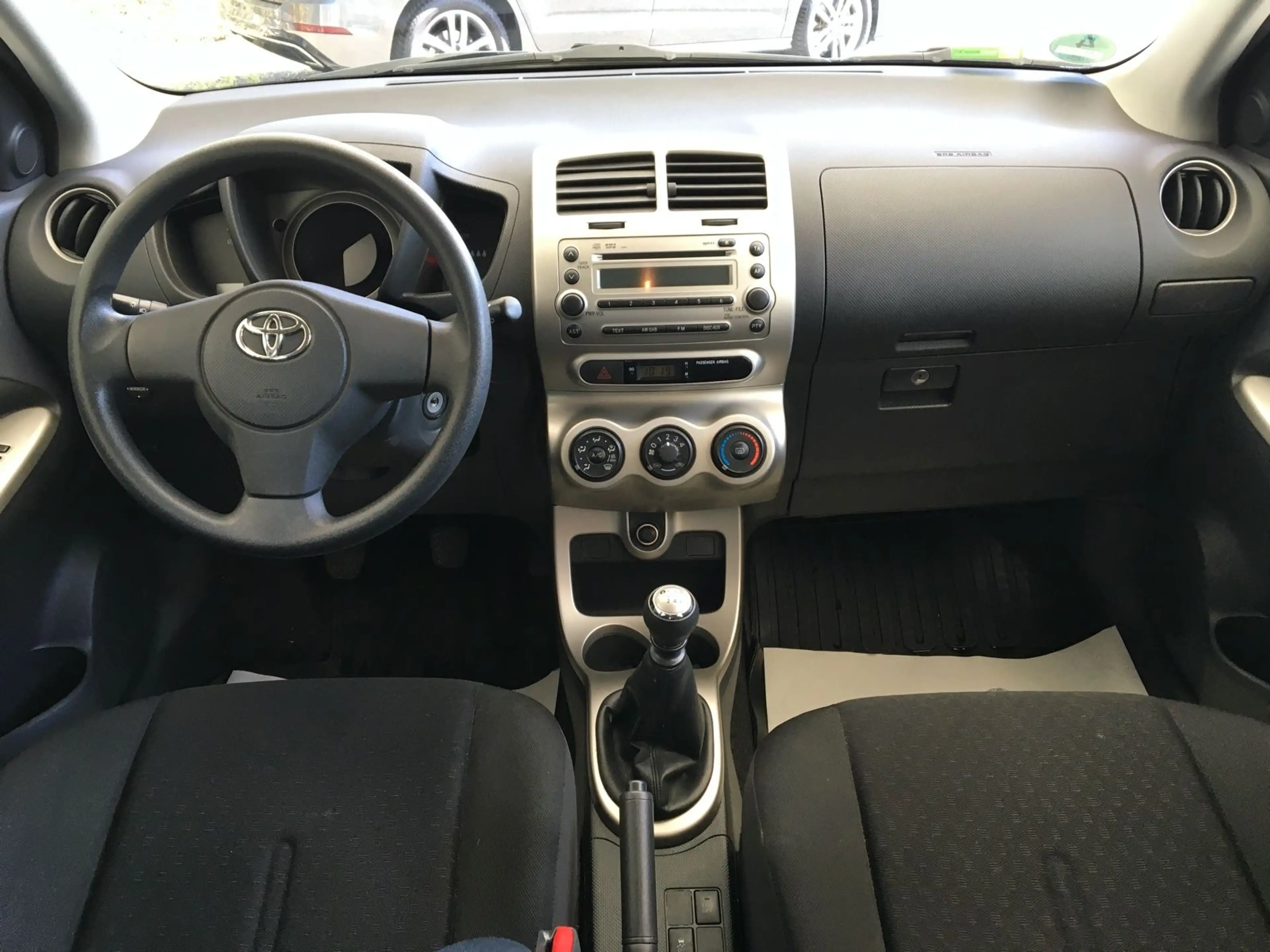 Toyota Urban Cruiser Urban 1.3 Cruiser 1.Hand/70 TKM/Klima/Allwetter — photo 10