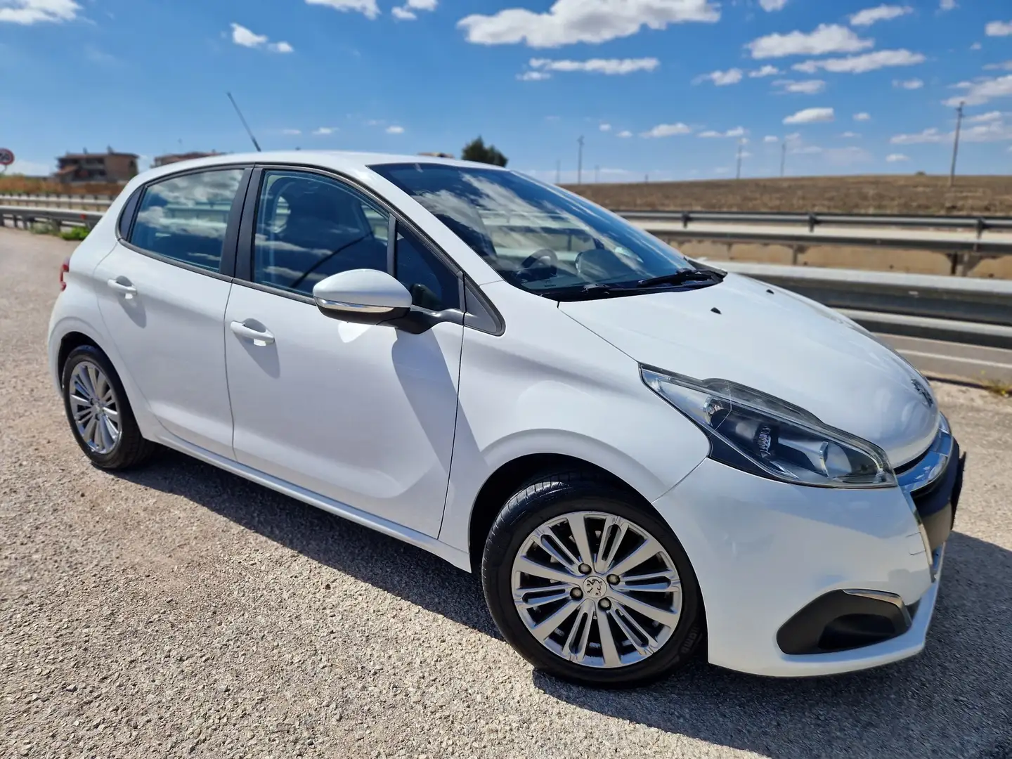 Peugeot 208 5p 1.2 puretech Allure 82cv - 2