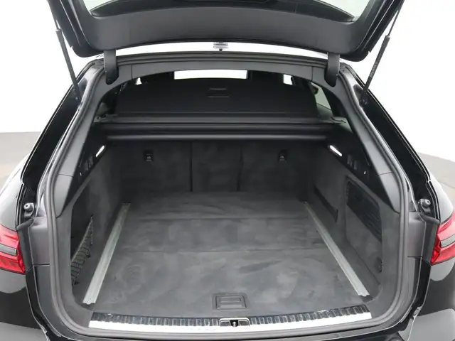 Audi A6 view 8