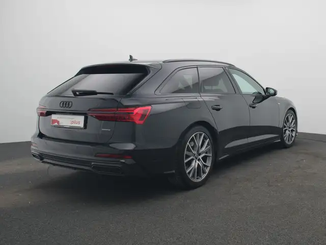 Audi A6 view 6
