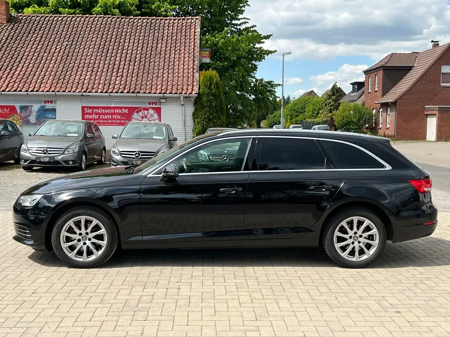Audi A4 Avant 2.0TDI  Sport+DSG+Digitial Tacho+TÜV ne Zwart - 2