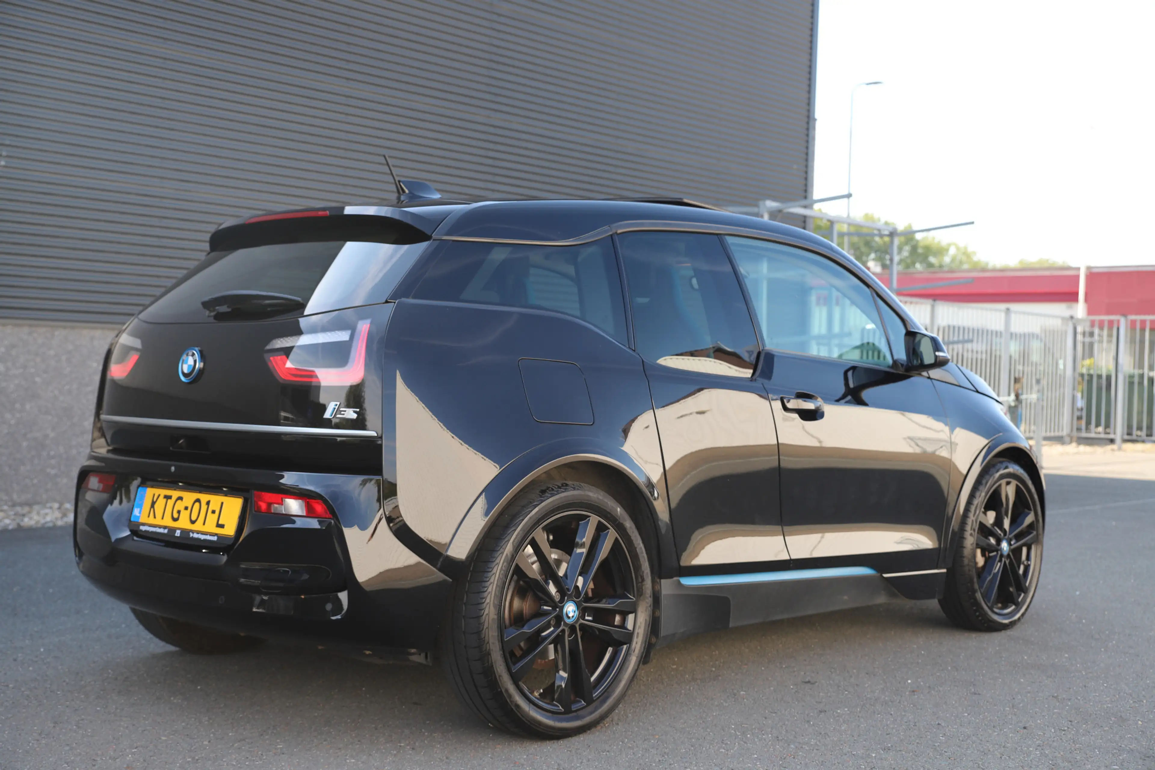 BMW i3 S 184pk Executive 120Ah 42 kWh/Sunroof/Carplay/W-p — photo 5