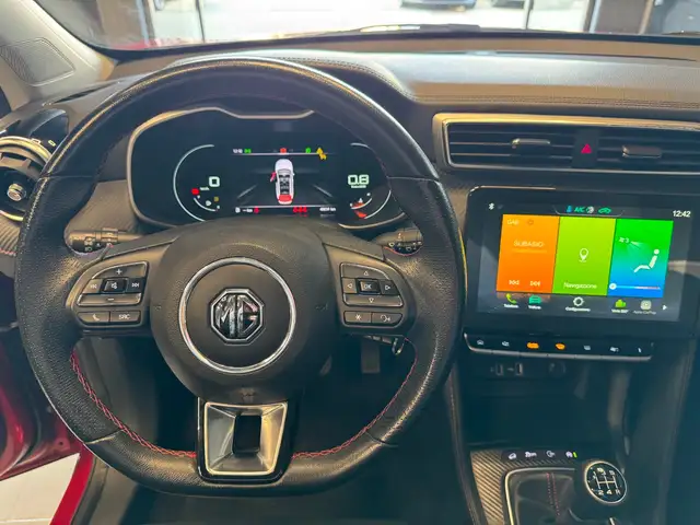 MG ZS view 8
