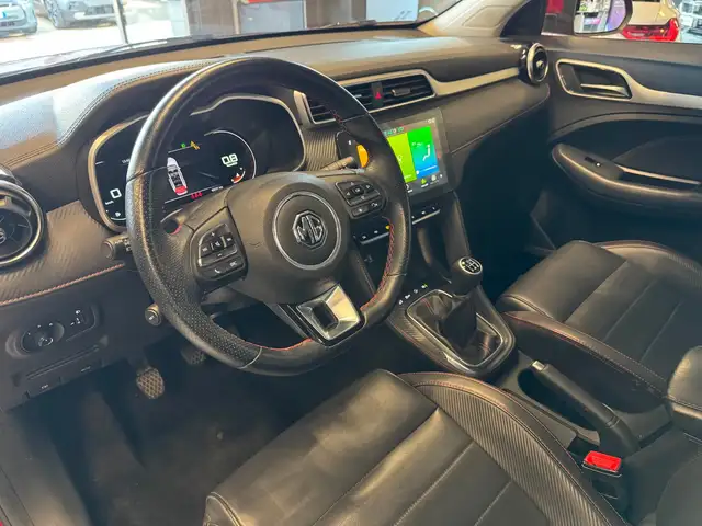 MG ZS view 9