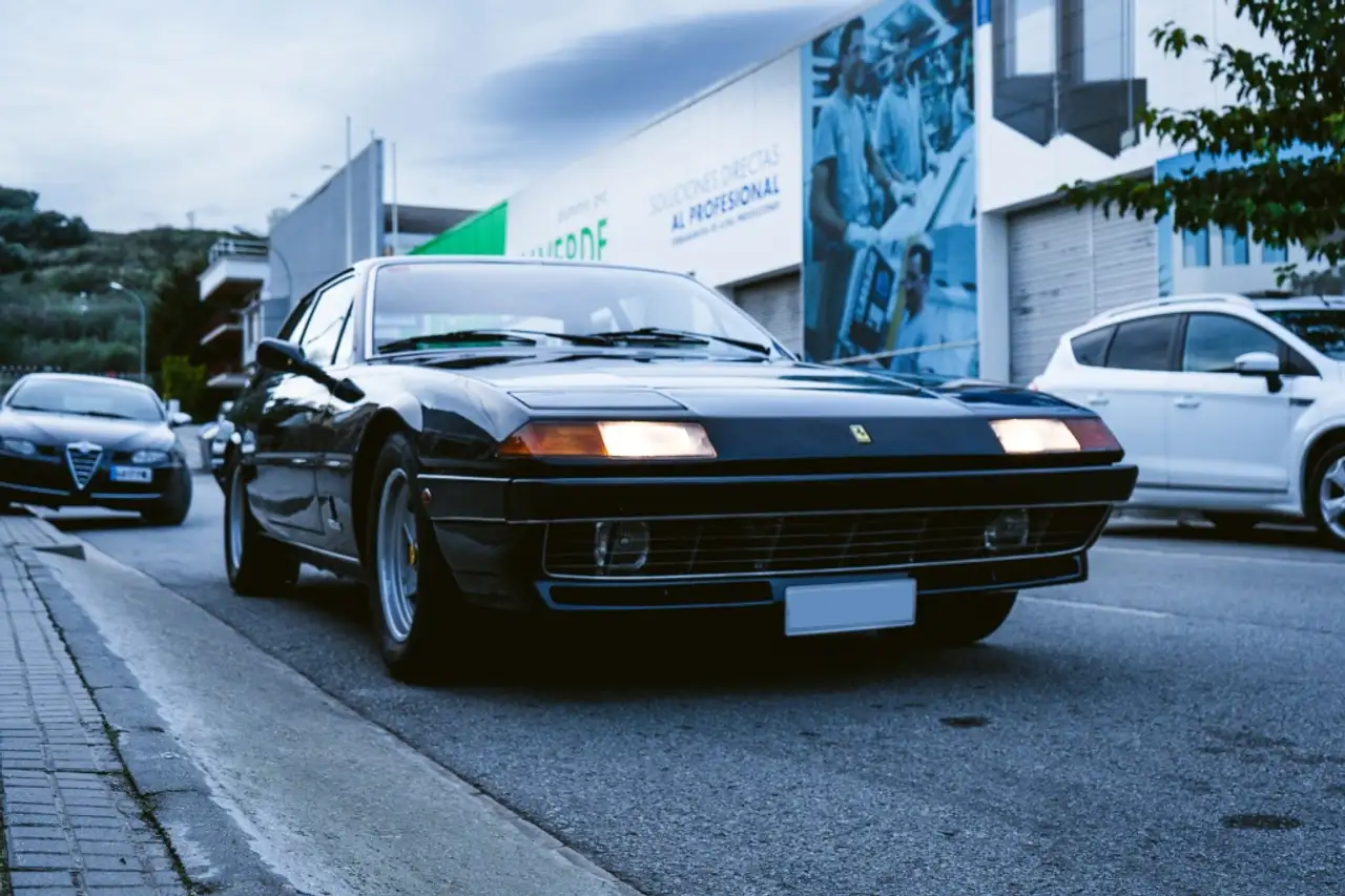 Ferrari 400 i, foto 8