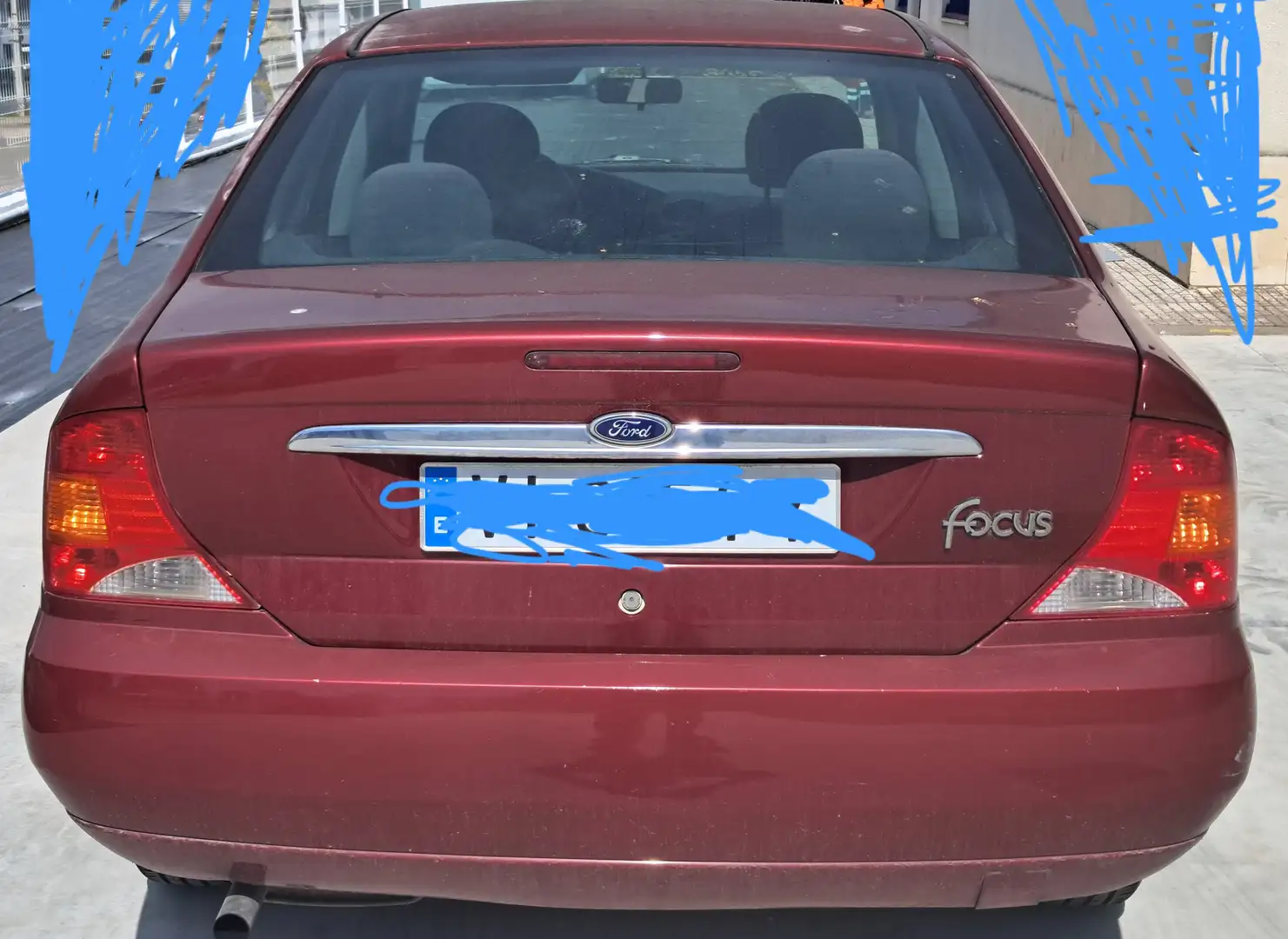 Ford Focus Focus Sedán 1.6i 16v. Ghia Ghia Rojo - 2