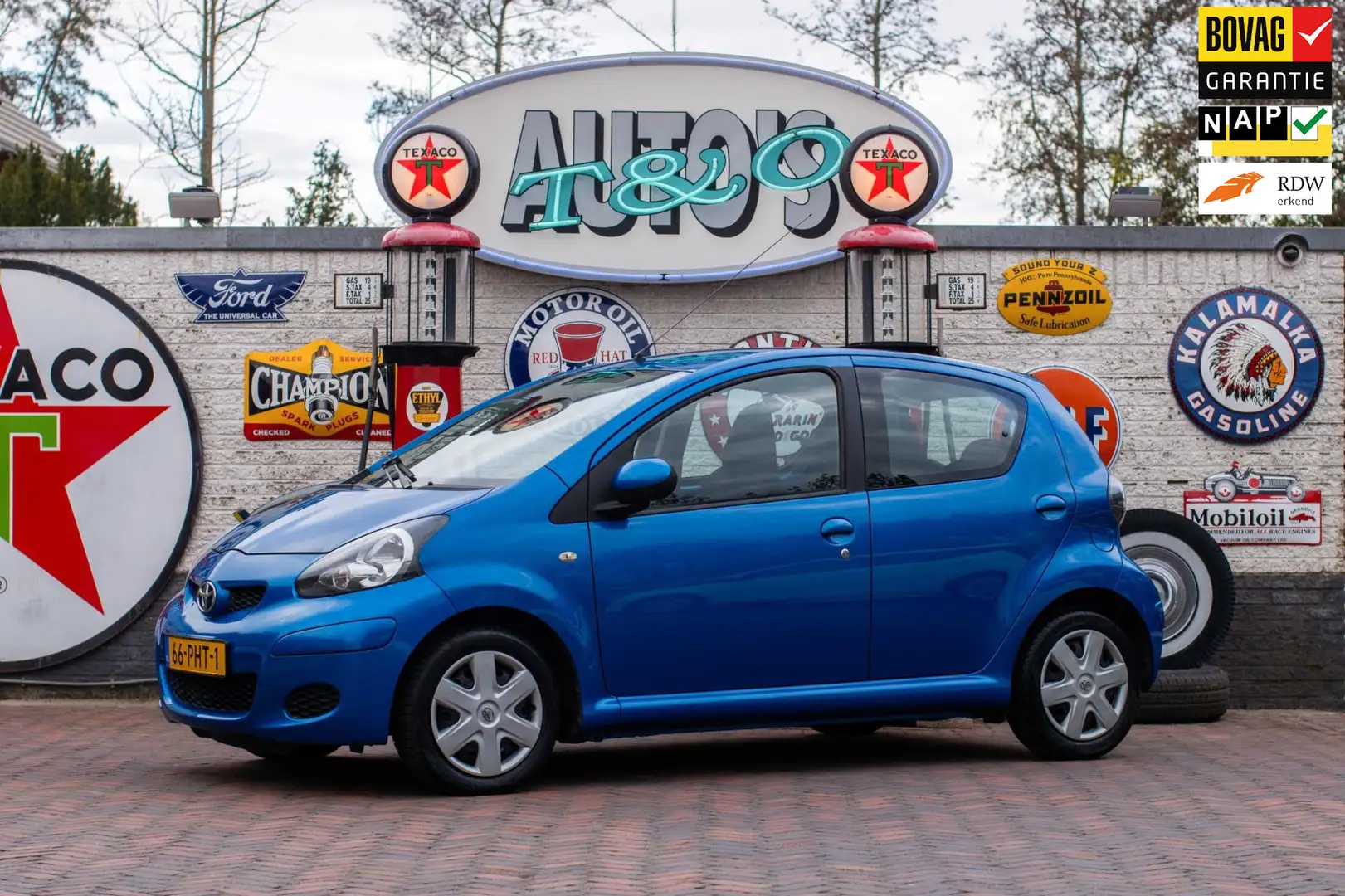 Toyota Aygo 1.0-12V Comfort Navigator 1e Eig. +NAP NL-auto Bleu - 1