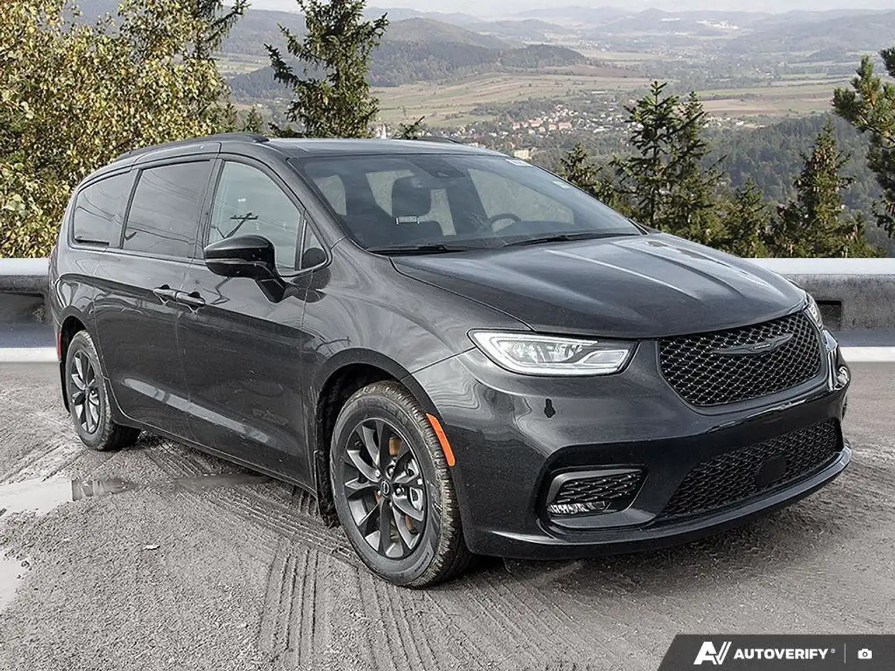 Chrysler Pacifica снимка Chrysler Pacifica