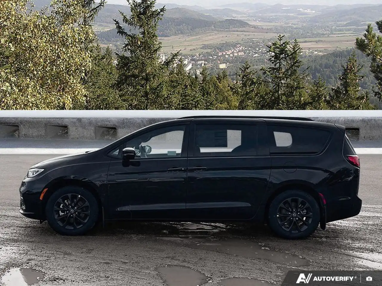 Chrysler Pacifica снимка Chrysler Pacifica