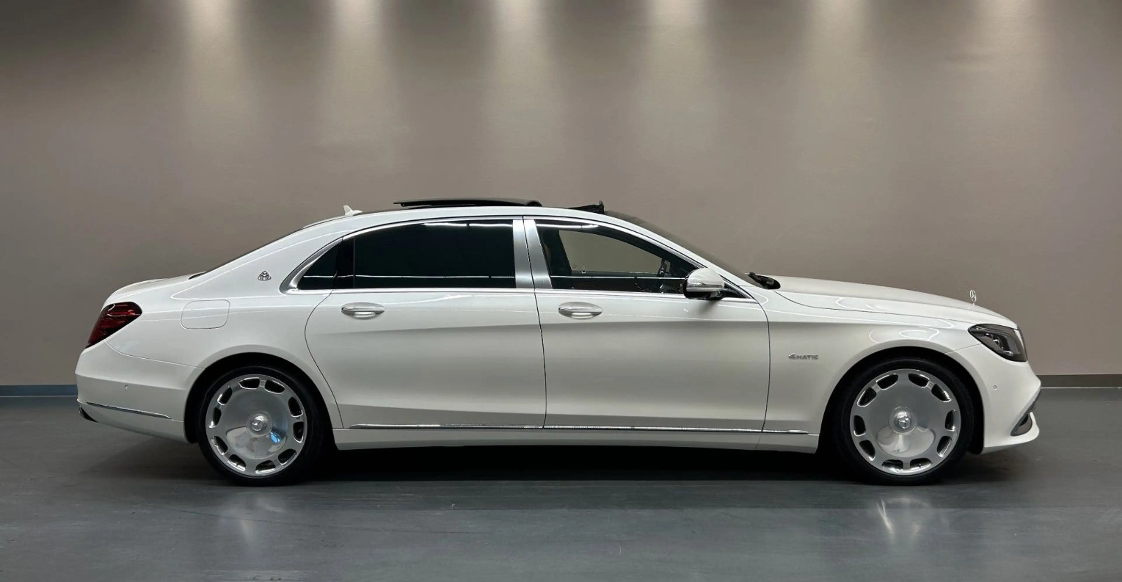 Maybach S560 Maybach 4M *CHAUFFEUR PAKET*FOND-TV*MASSAGE — photo 5