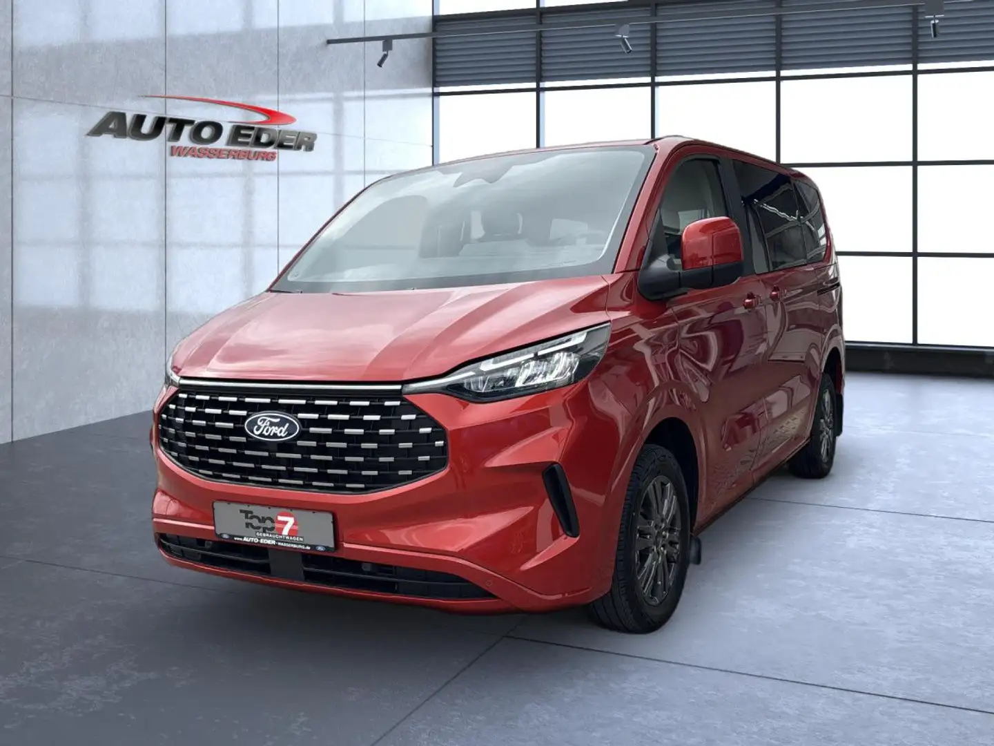 Ford Tourneo Custom 320 L1  Titanium FWD Navi Červená - 2