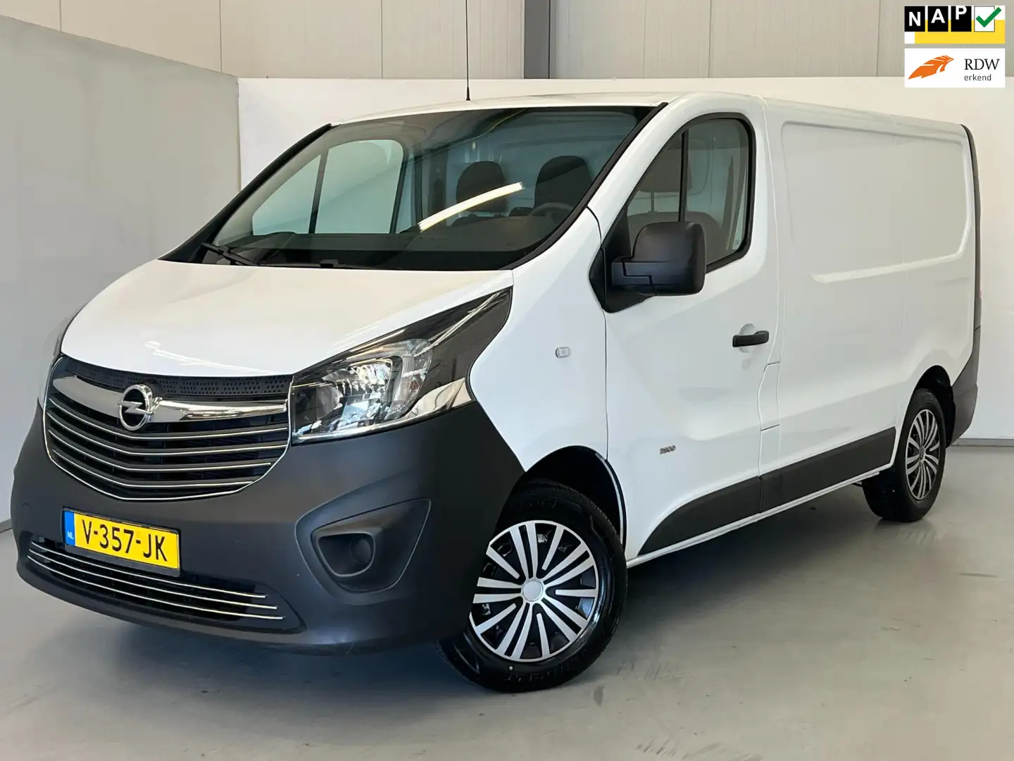 Opel Vivaro 1.6 CDTI L1H1 / 3-zits / Airco / Trekhaak Weiß - 1