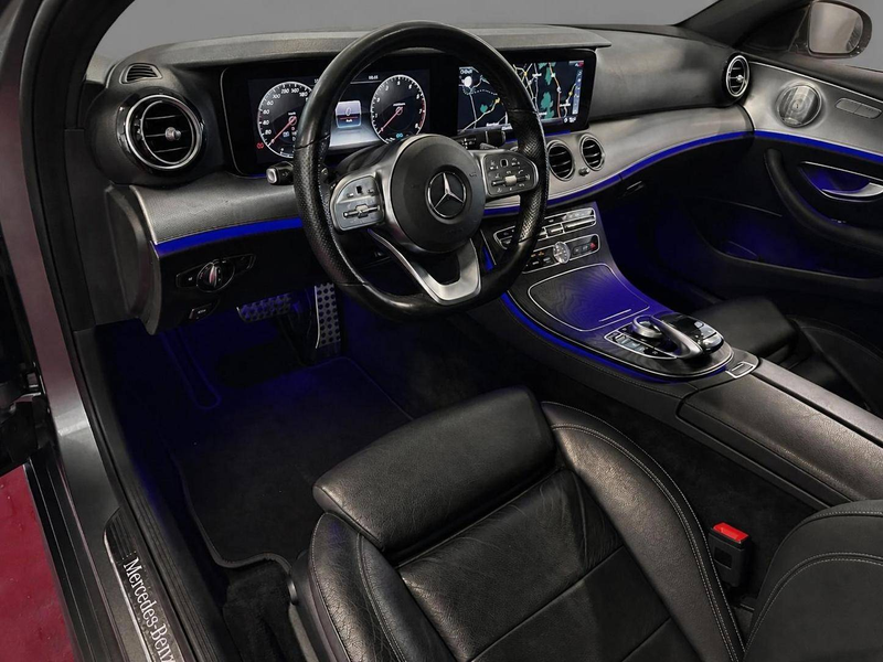 Mercedes-Benz E 200 AMG LINE . //Burmester//Widescreen// — photo 13