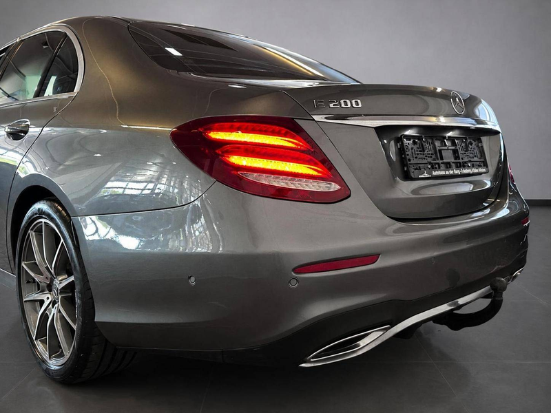 Mercedes-Benz E 200 AMG LINE . //Burmester//Widescreen// — photo 9
