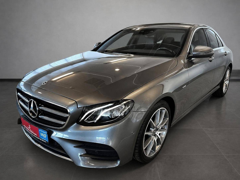Mercedes-Benz E 200 AMG LINE . //Burmester//Widescreen// — photo 4