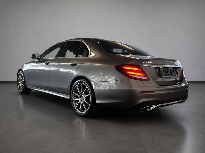 Mercedes-Benz E 200 AMG LINE . //Burmester//Widescreen// — photo 6