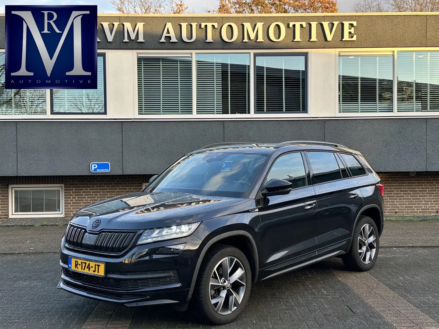 Skoda Kodiaq 1.5 TSI Sportline Business VAN: €34.900,- VOOR: €3 Zwart - 1