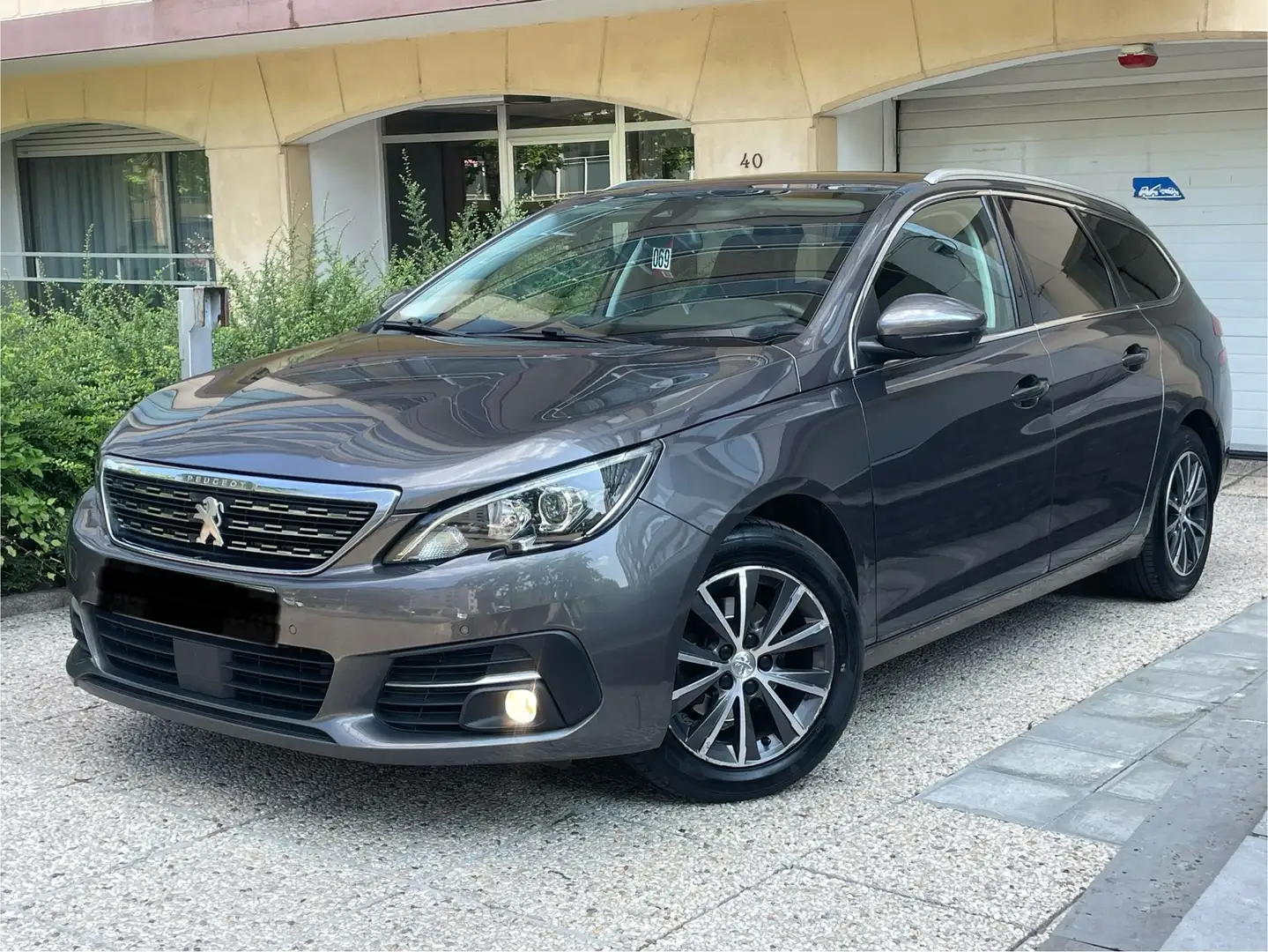 Peugeot 308 308 SW 1.2  Allure 130ch  (EU6.2) / 2020 Gris - 1