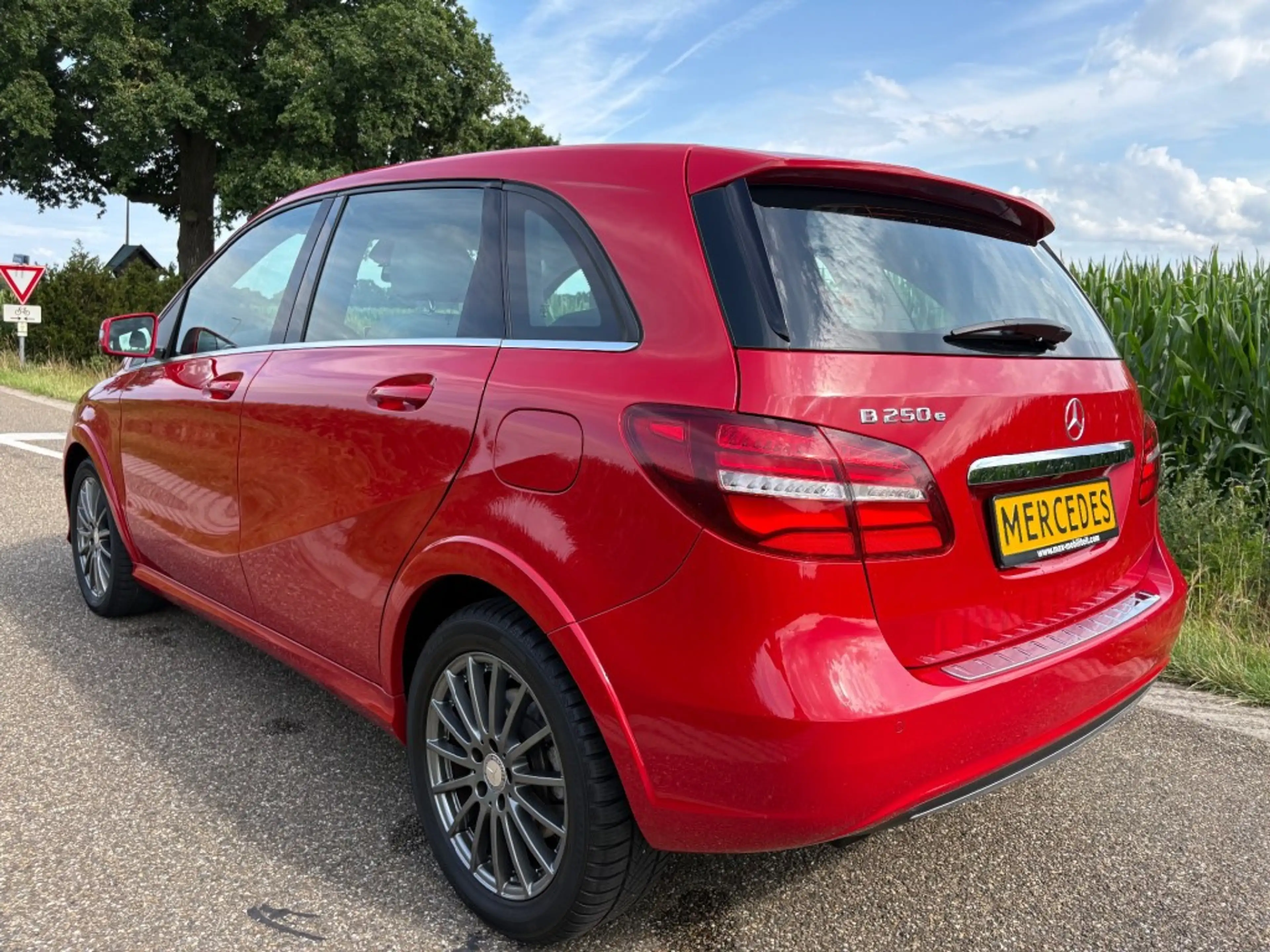 Mercedes-Benz B Electric Drive 250 E / AUTOMAAT / VOLL / NIEUWSTAAT — photo 4