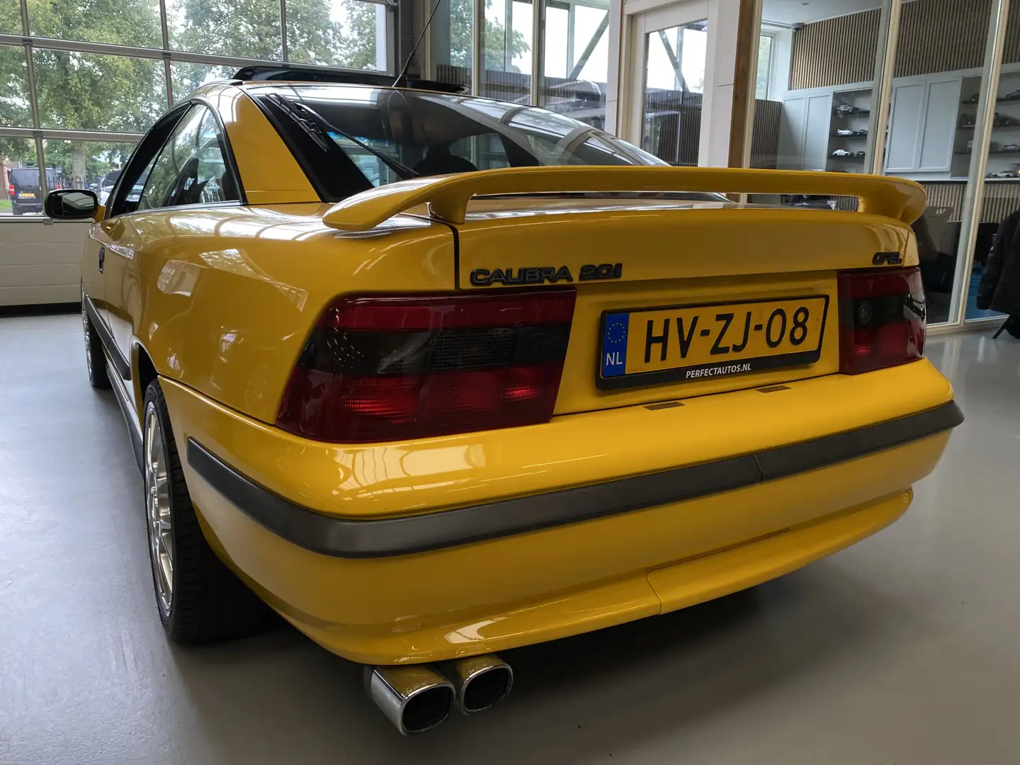 Opel Calibra 2.0i Airco, Elektrische ramen, Leder, Schuifdak Amarillo - 2