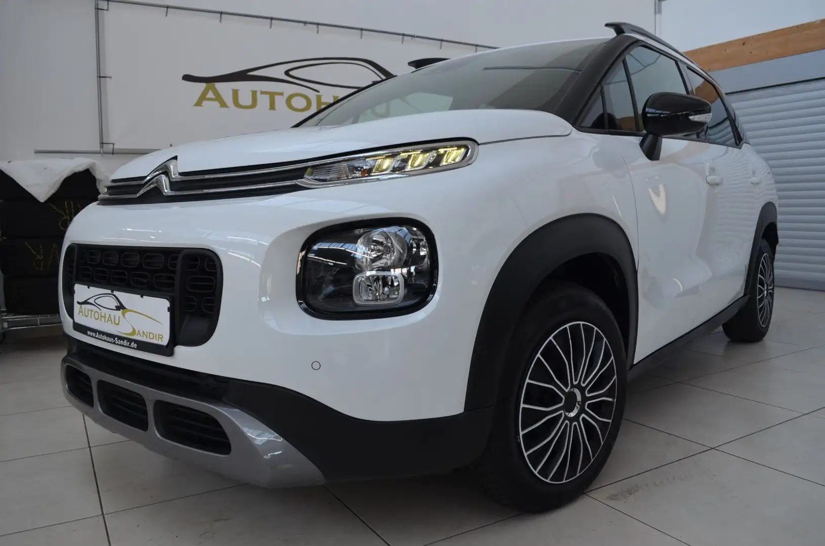 Citroen C3 Aircross Shine 110 EAT6 ~ Navi ~ LED ~ CAM Blanc - 1