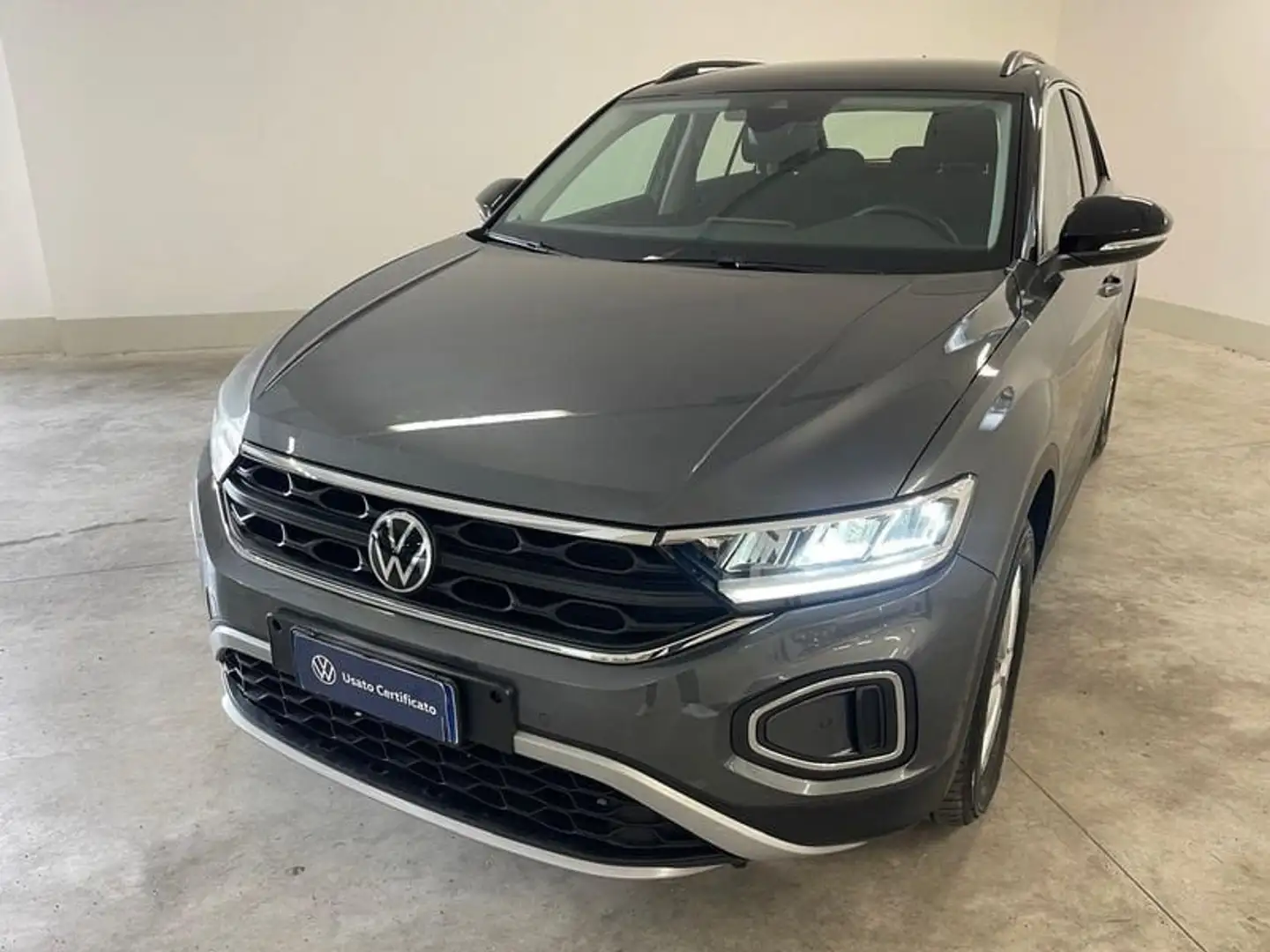 Volkswagen T-Roc 2.0 TDI SCR 150 CV DSG Life Grigio - 2