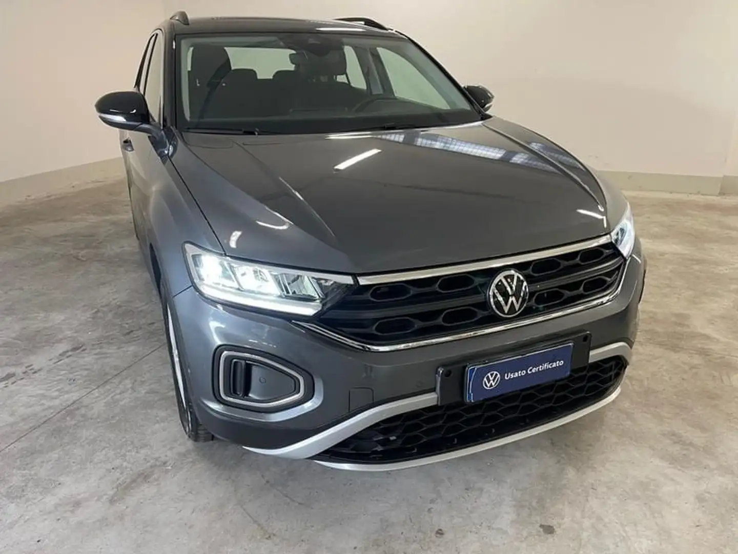 Volkswagen T-Roc 2.0 TDI SCR 150 CV DSG Life Grigio - 1