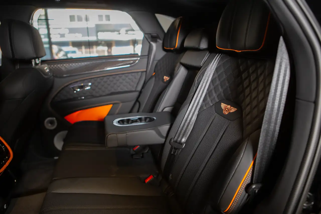 Bentley Bentayga снимка Bentley Bentayga