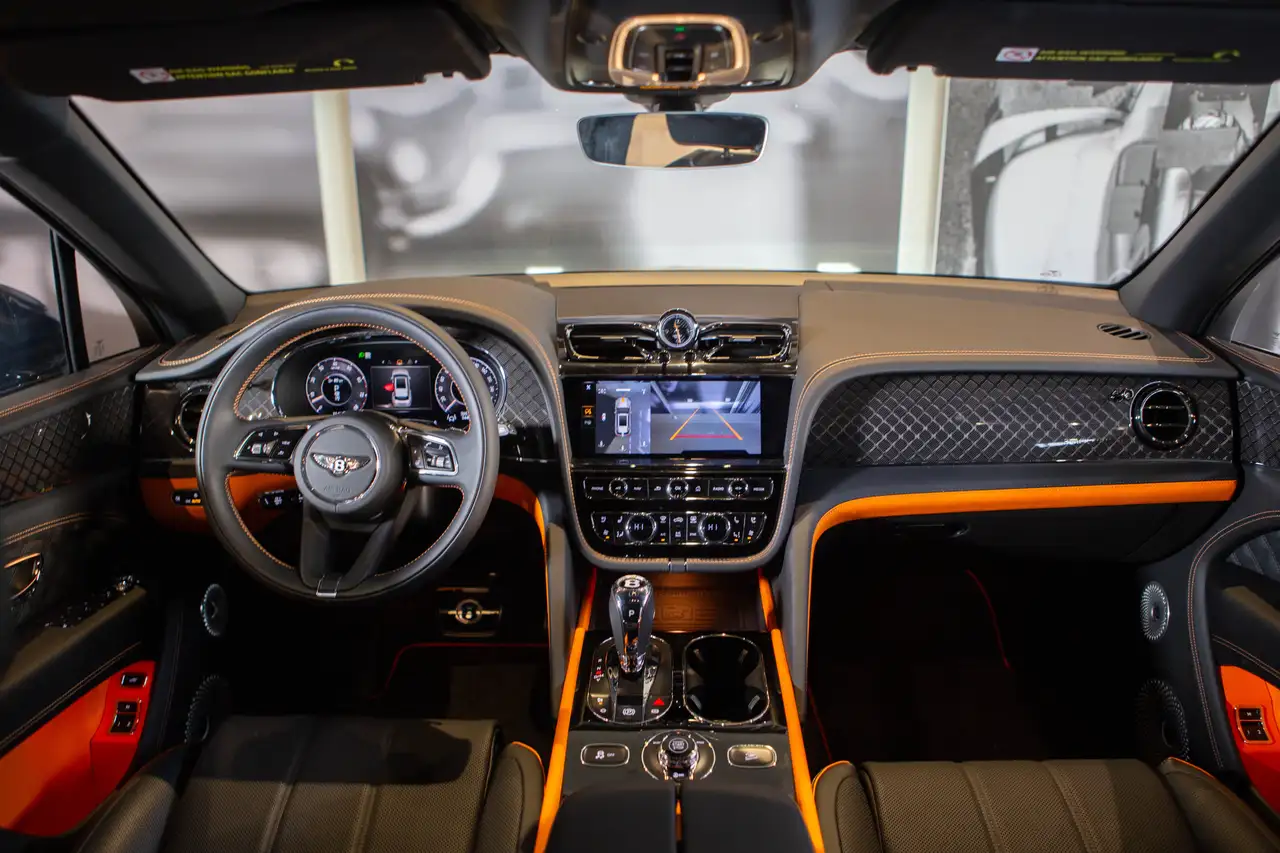 Bentley Bentayga снимка Bentley Bentayga