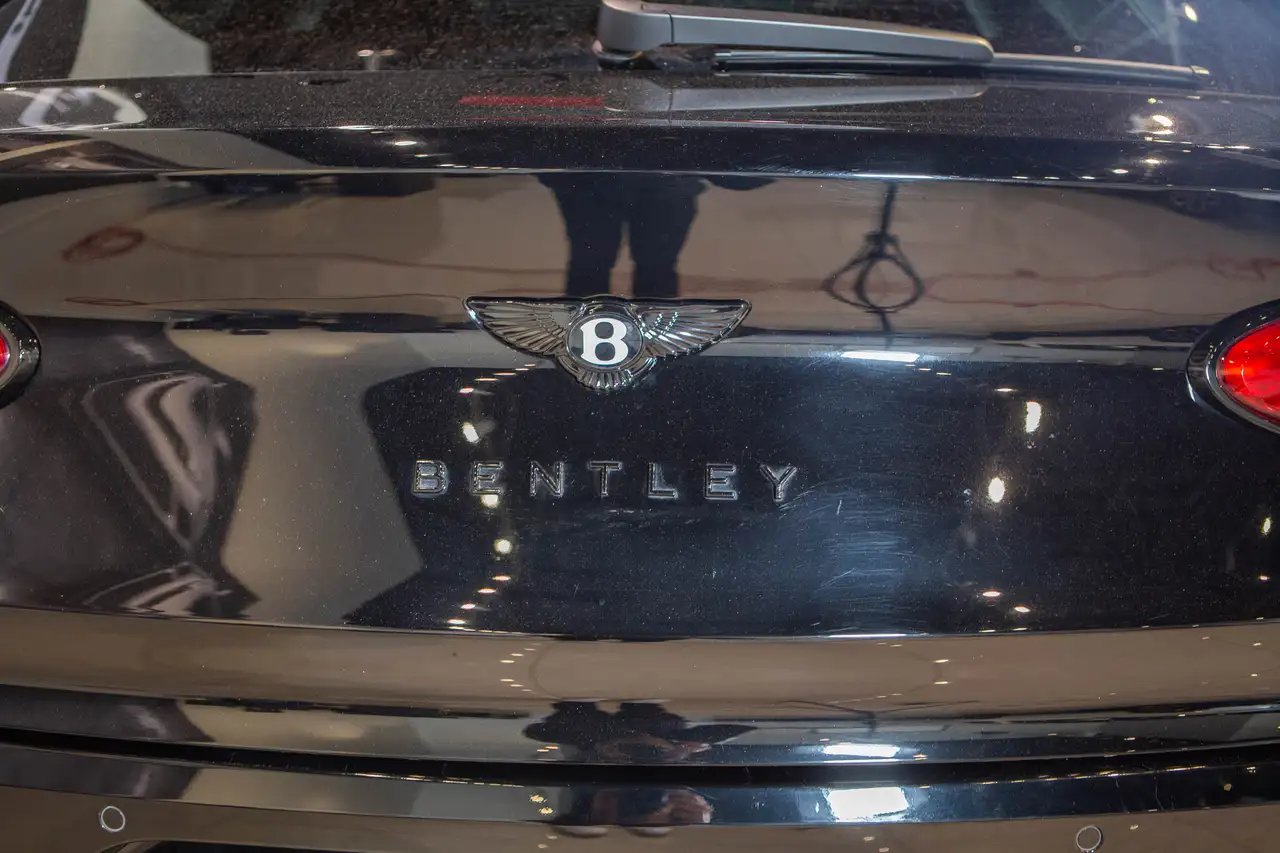 Bentley Bentayga снимка Bentley Bentayga
