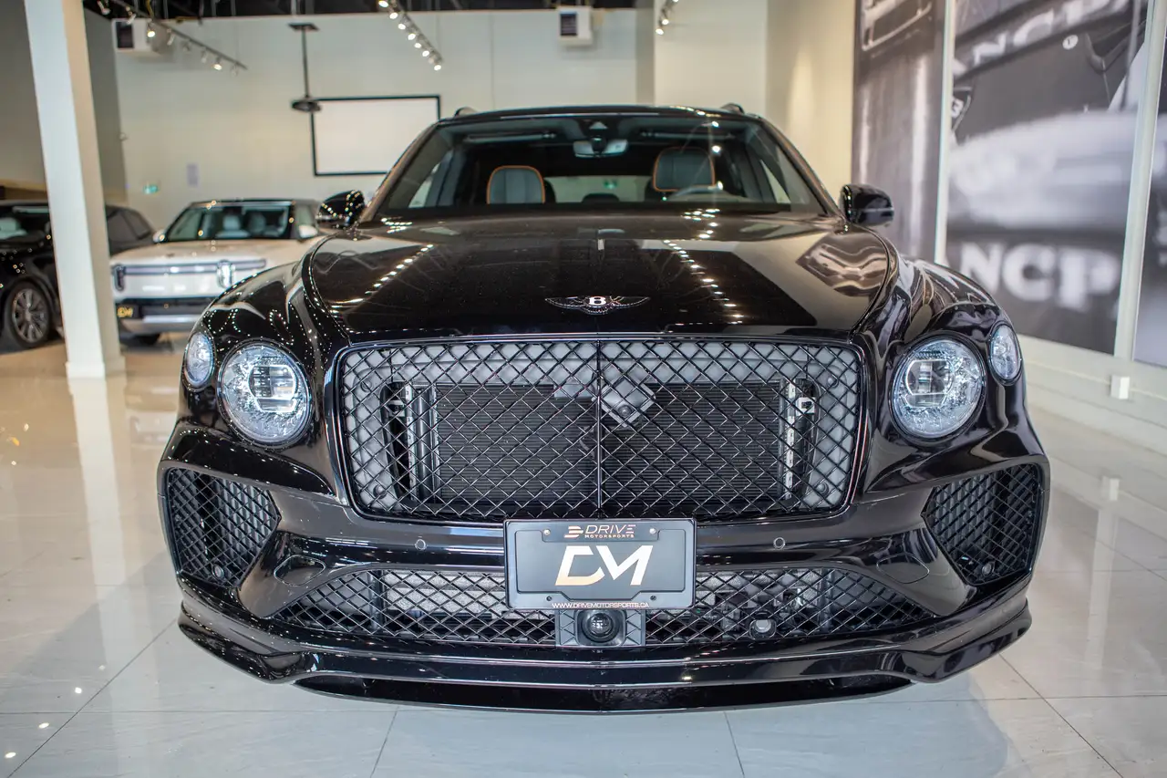Bentley Bentayga снимка Bentley Bentayga