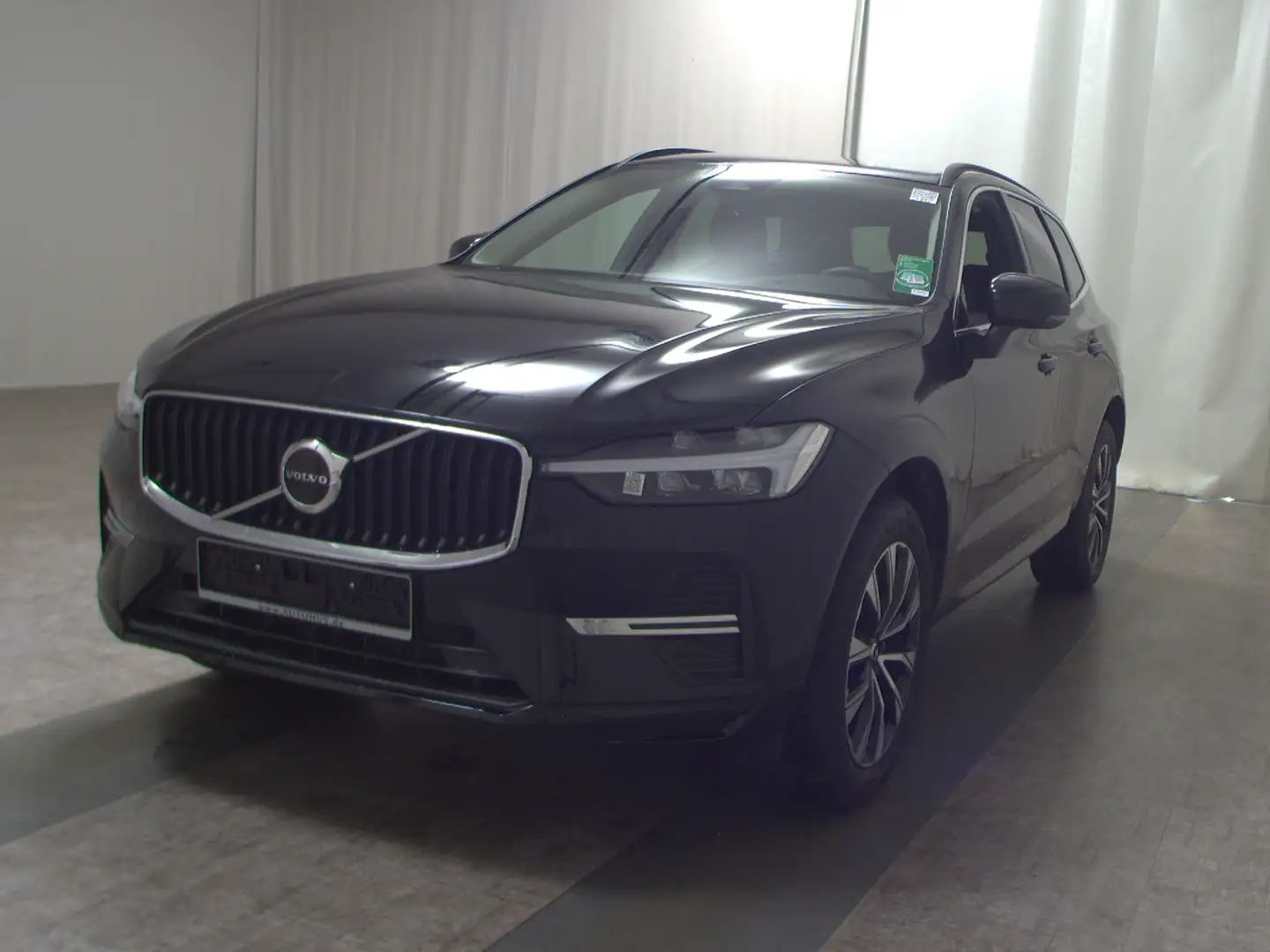 Volvo XC60 B4 Core Navi LED 4xShz RFK PDC Schwarz - 2